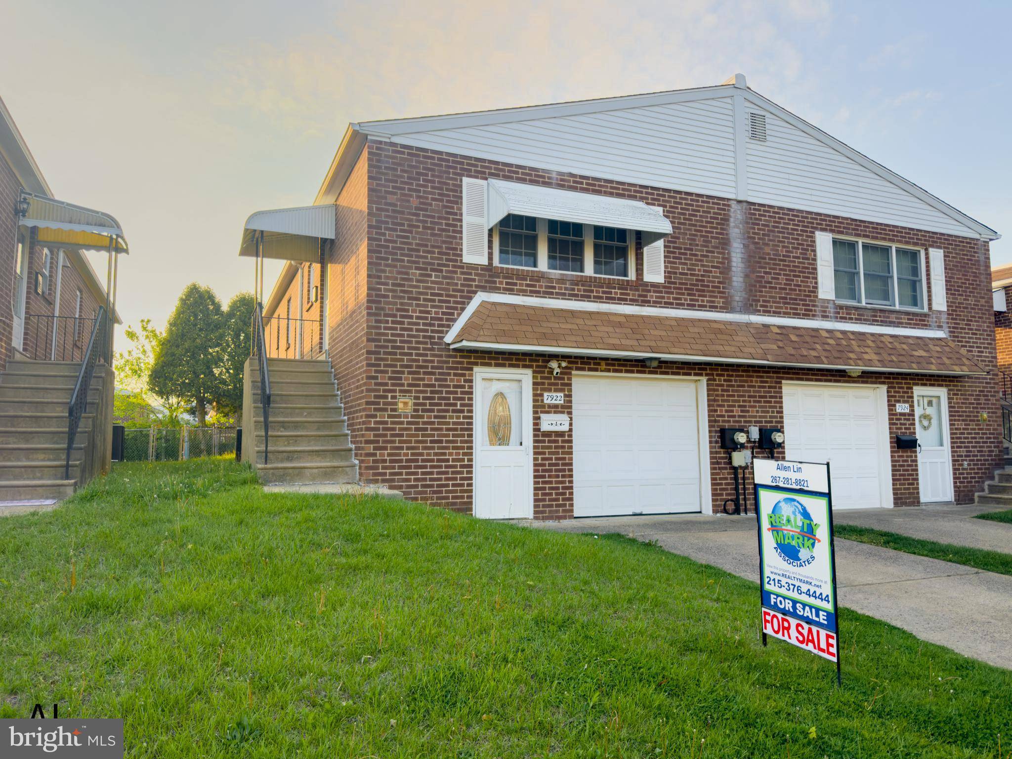 Philadelphia, PA 19152,7922 FARNSWORTH ST