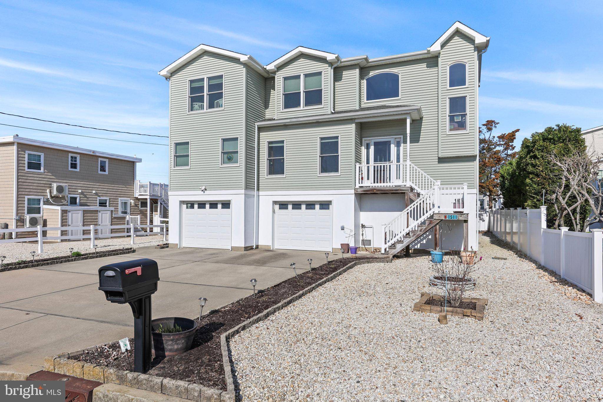 Ship Bottom, NJ 08008,1511 BARNEGAT AVE