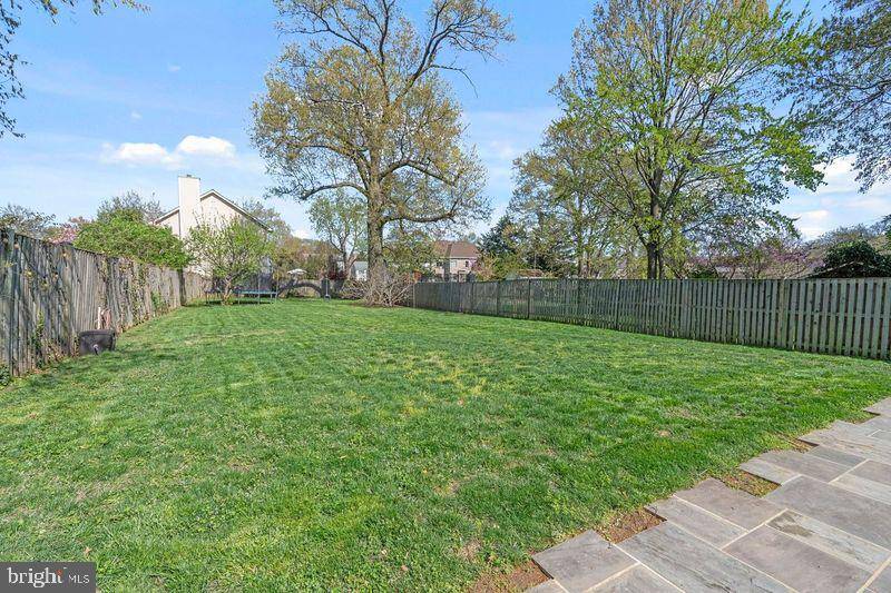 Arlington, VA 22205,865 N JEFFERSON ST