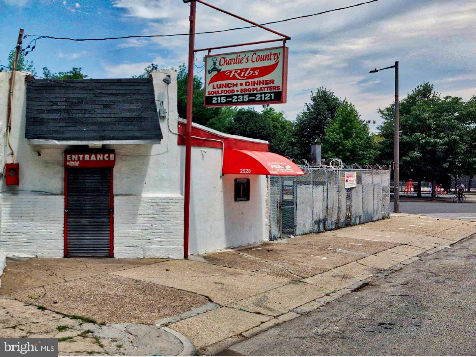 Philadelphia, PA 19121,2528 W DIAMOND ST