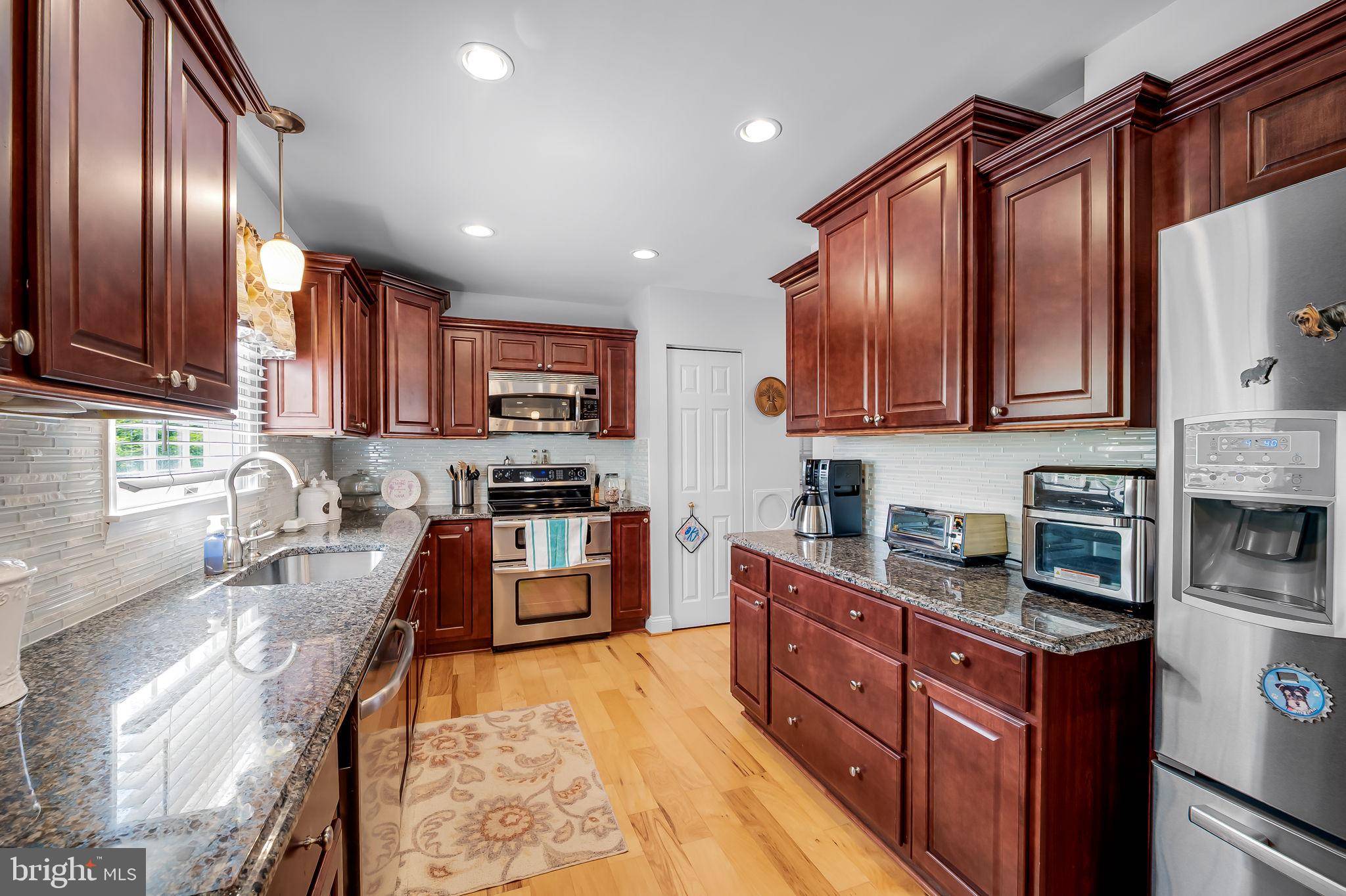 Baltimore, MD 21236,5 HURST OAK CT