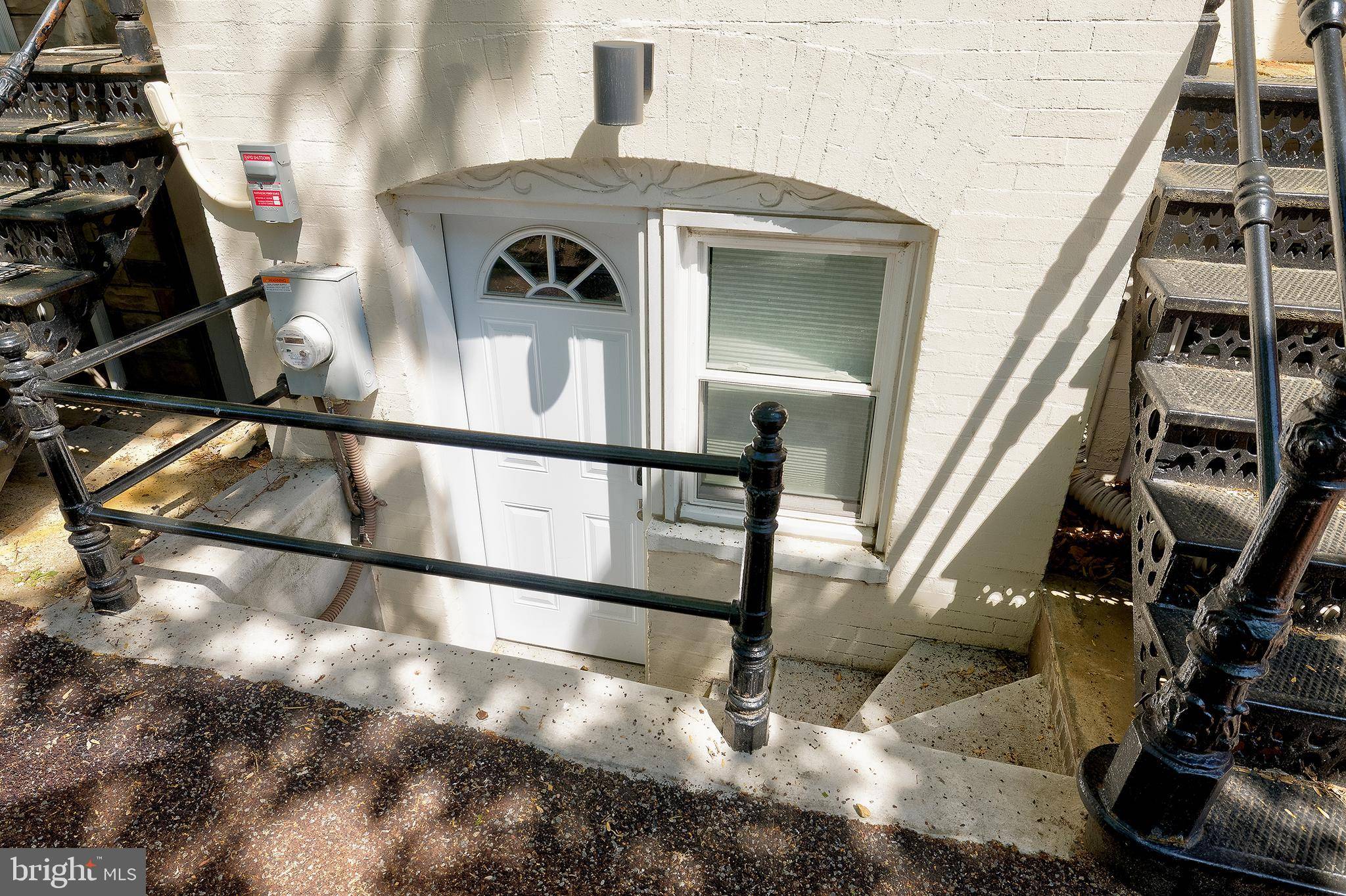 Washington, DC 20002,1214 LINDEN PL NE