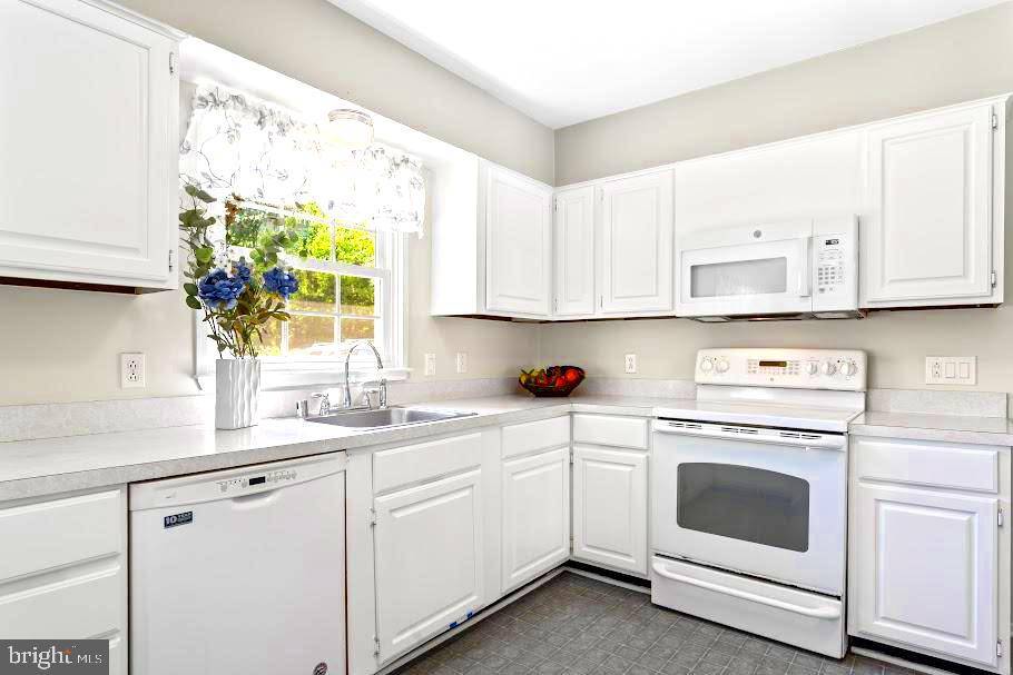 Fairfax, VA 22032,10728 ZION DR