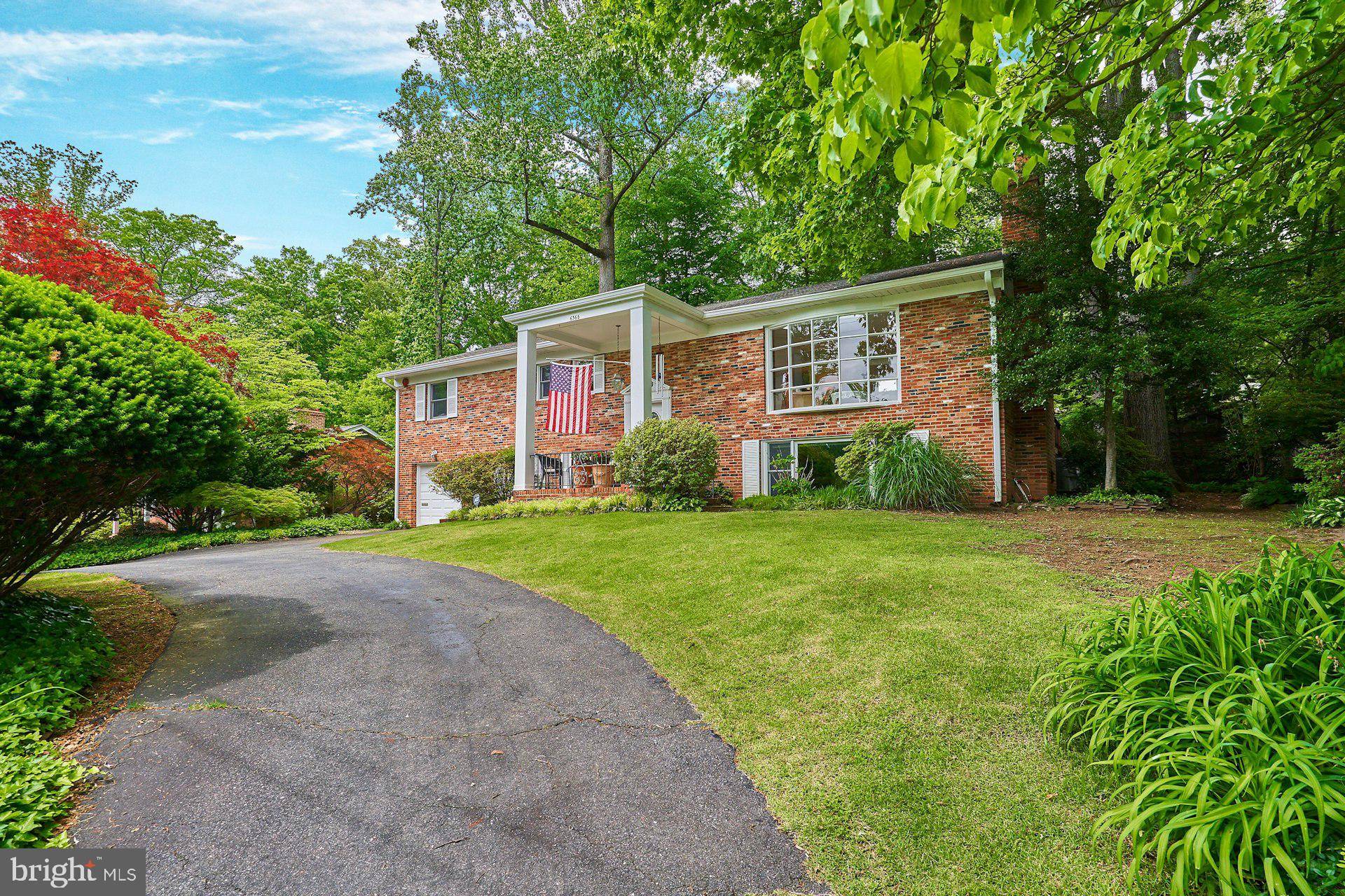 Falls Church, VA 22044,6368 WATERWAY DR
