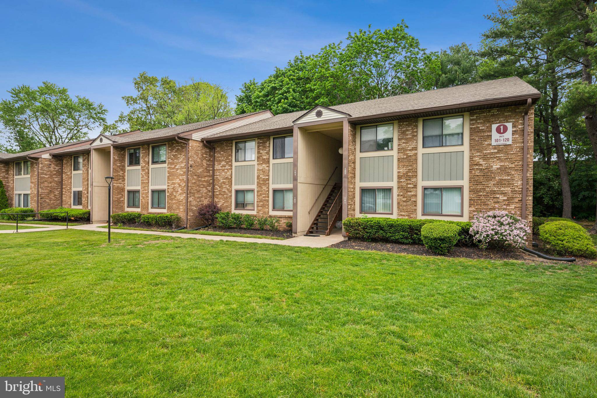 Maple Shade, NJ 08052,115 E KINGS HIGHWAY UNIT ##104