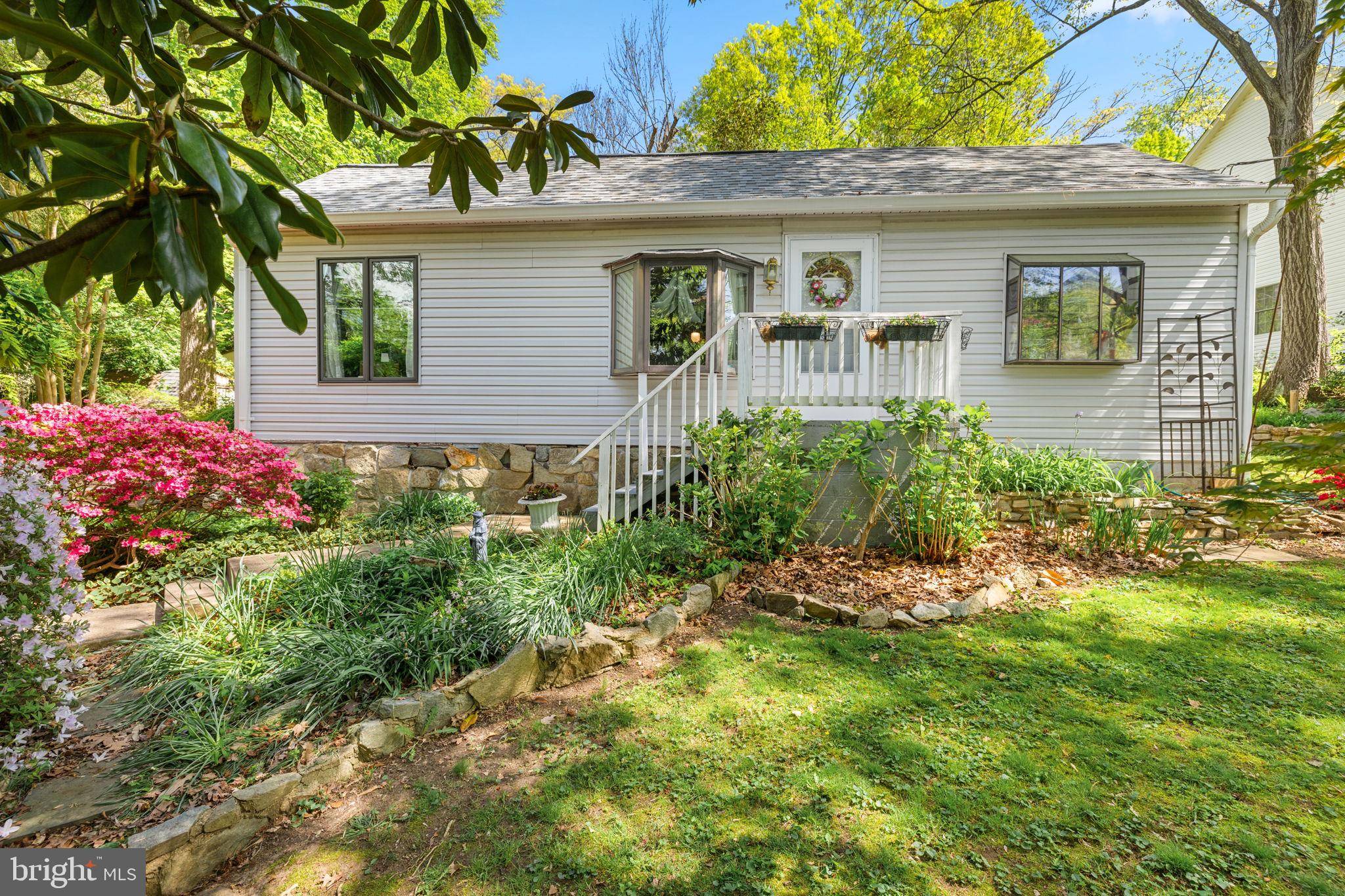 Alexandria, VA 22315,7147 BARRY RD