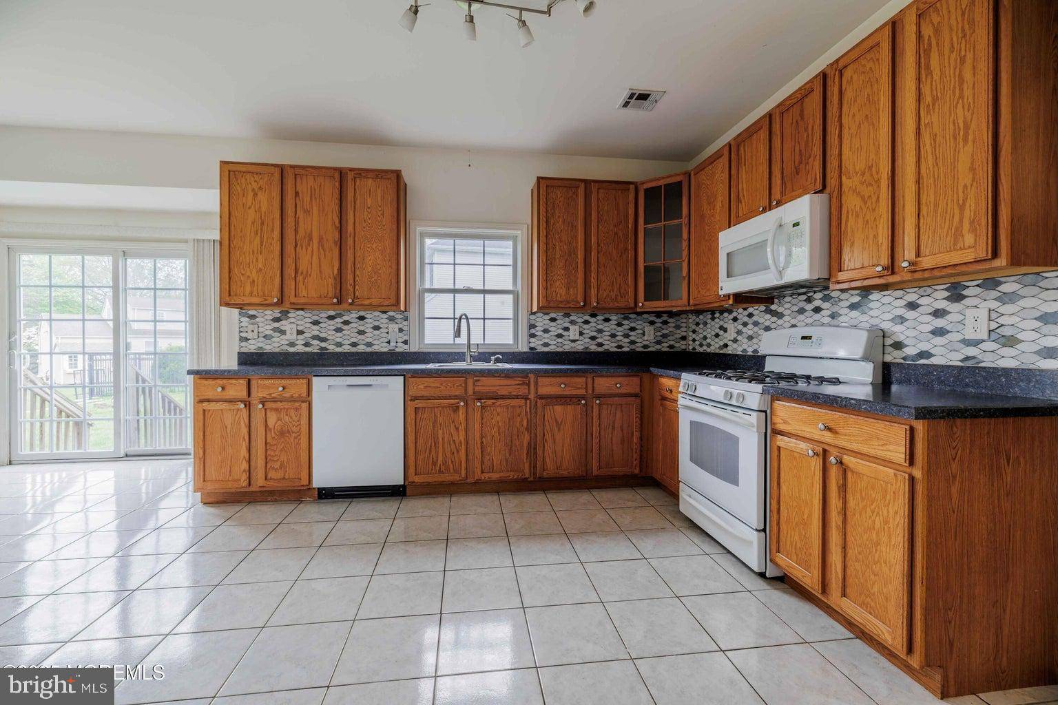 South Plainfield, NJ 07080,2100 PLAINFIELD AVE