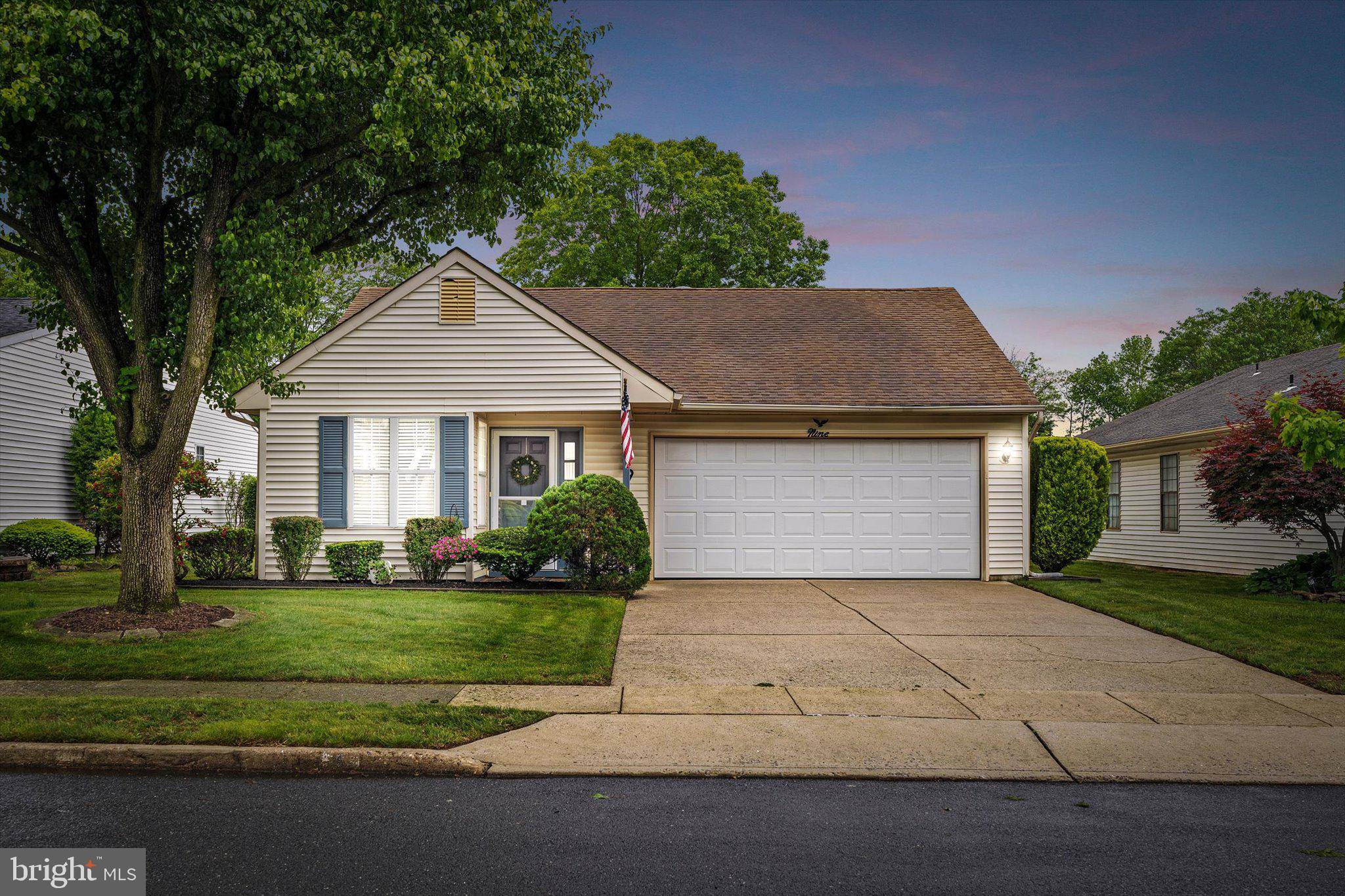 Columbus, NJ 08022,9 FERNWOOD CT