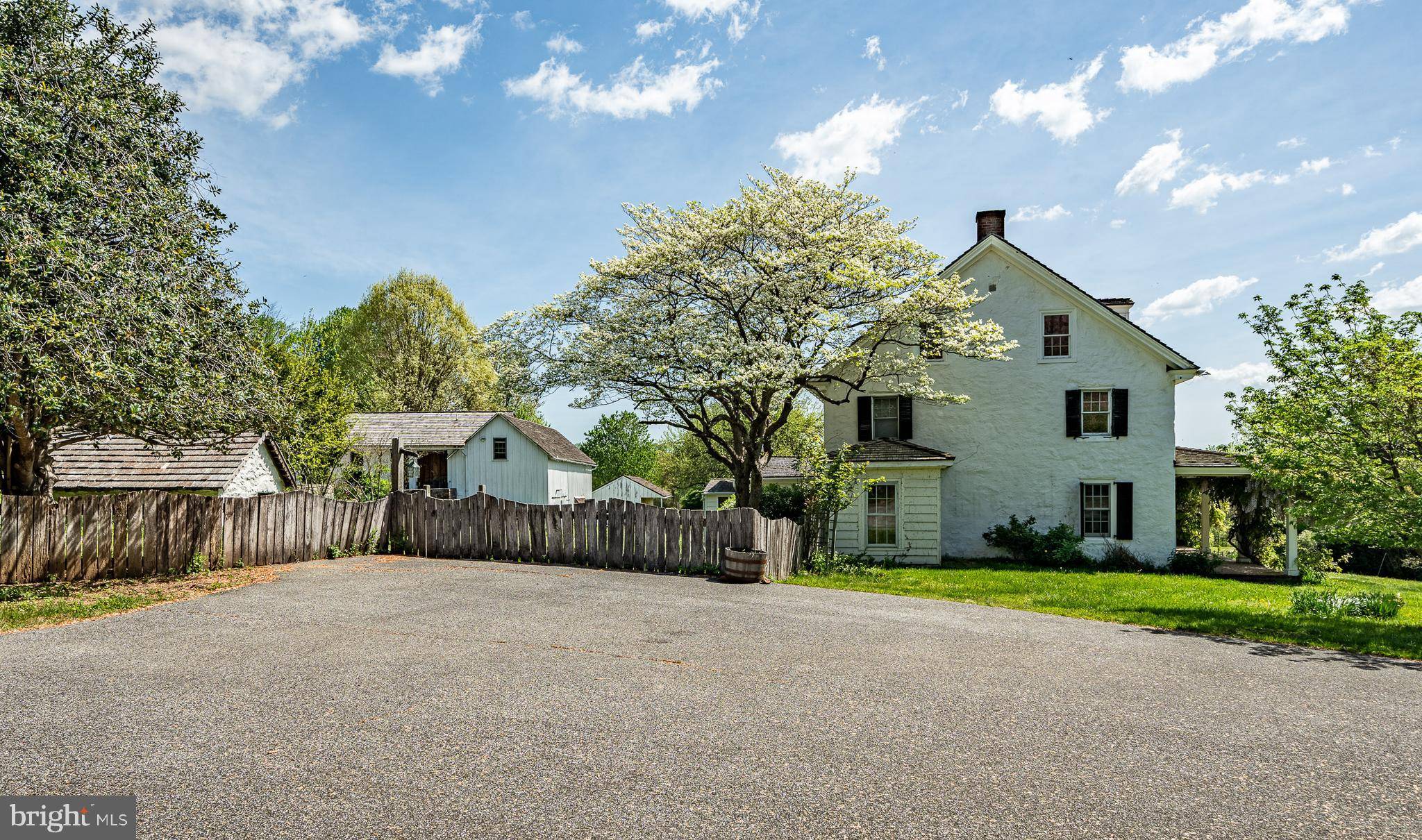 Glen Mills, PA 19342,329 IVY MILLS RD