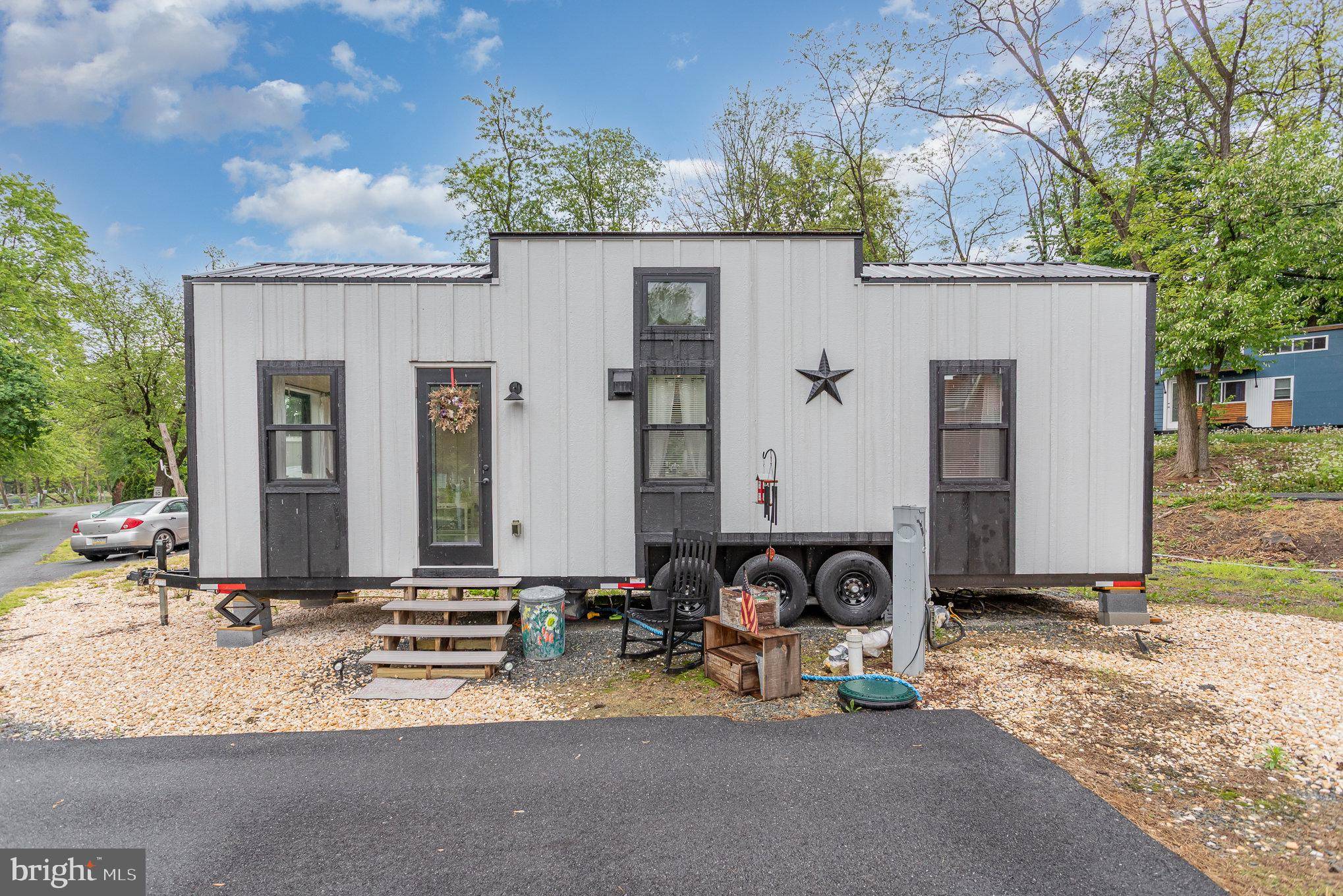Elizabethtown, PA 17022,867 SCHWANGER RD #UNIT 10