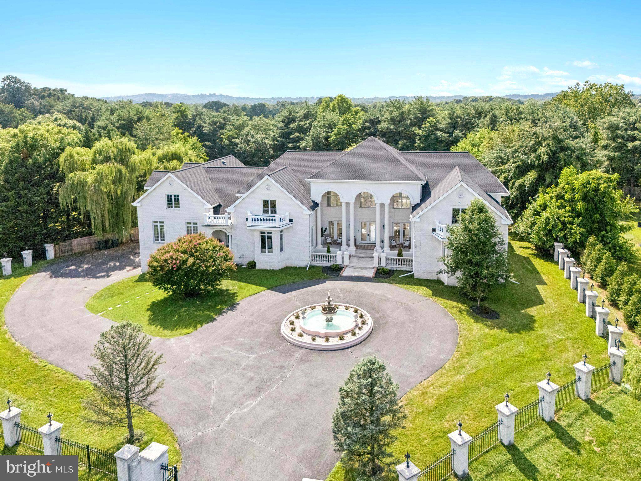 Great Falls, VA 22066,606 BROCKMAN CT