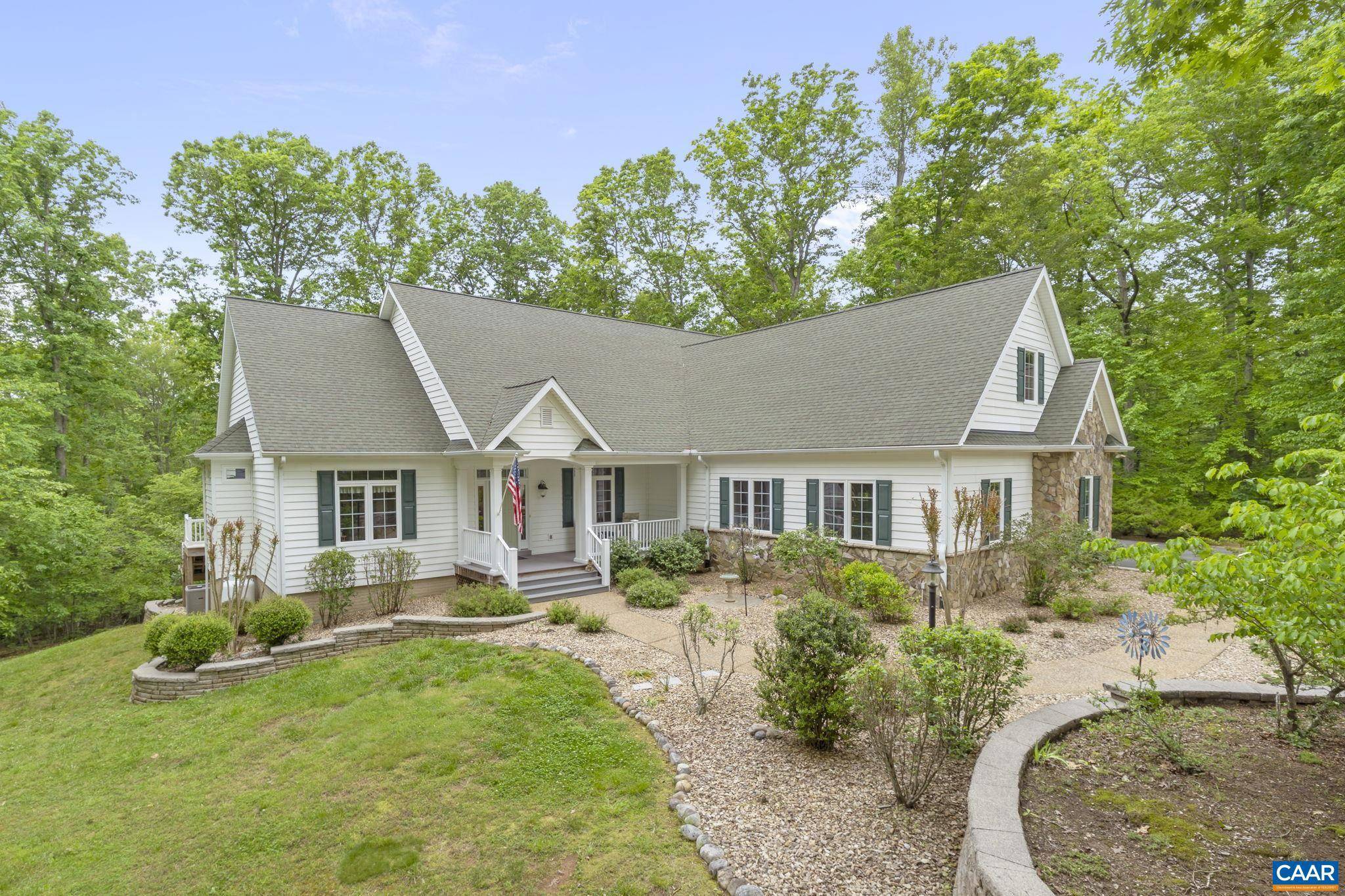 Palmyra, VA 22963,143 CHAPEL CT