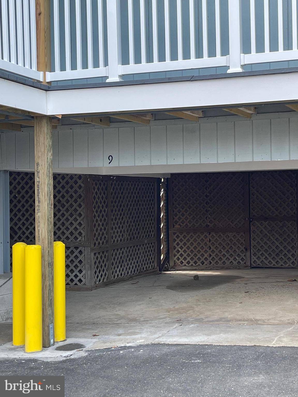 Colonial Beach, VA 22443,715 WASHINGTON AVE #9