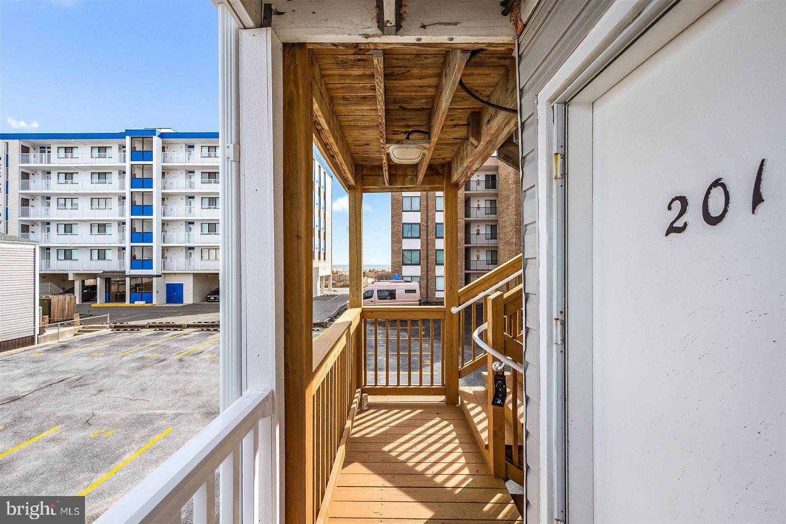 Ocean City, MD 21842,12 72ND ST #201