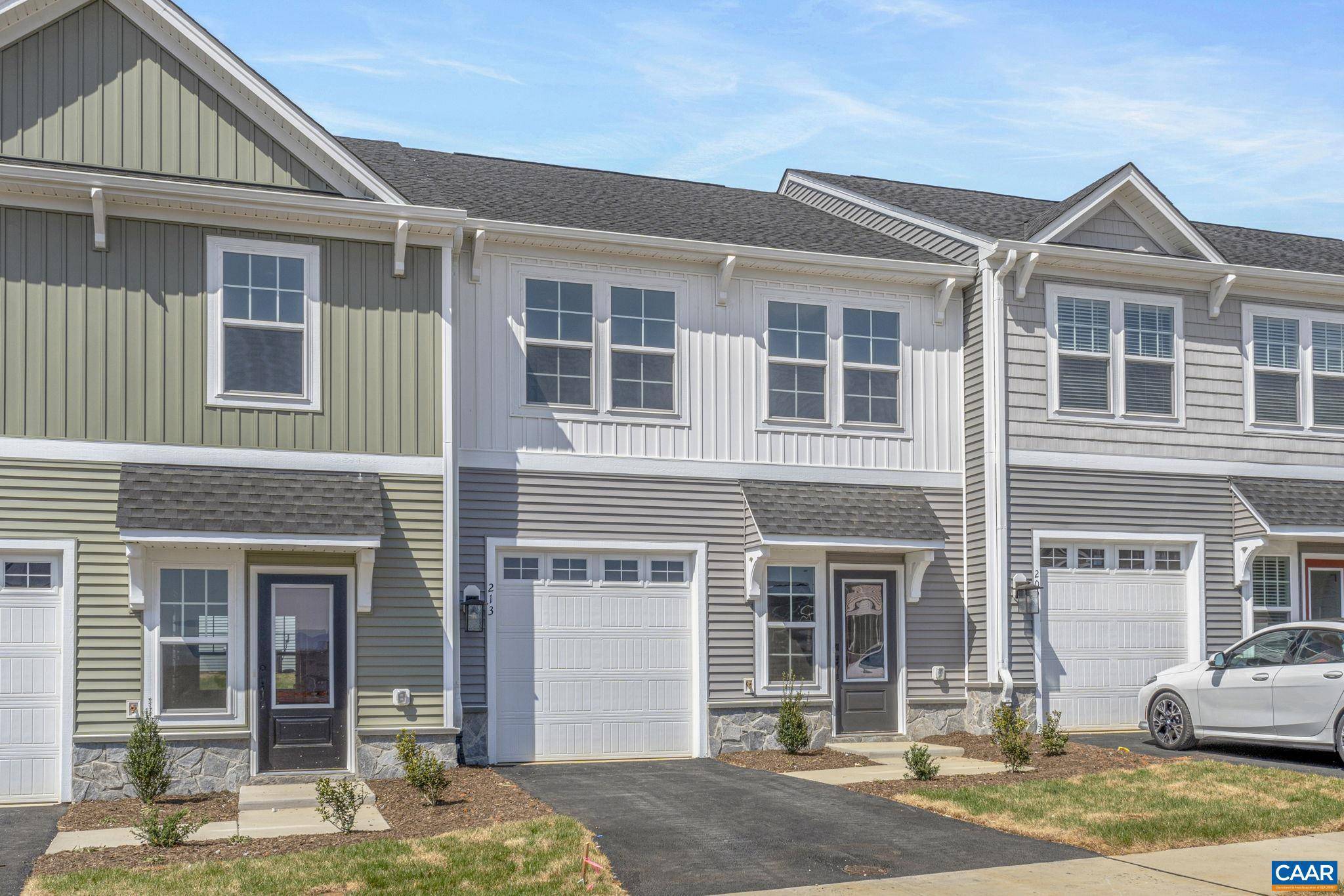 Waynesboro, VA 22980,213 SUNBIRD LN