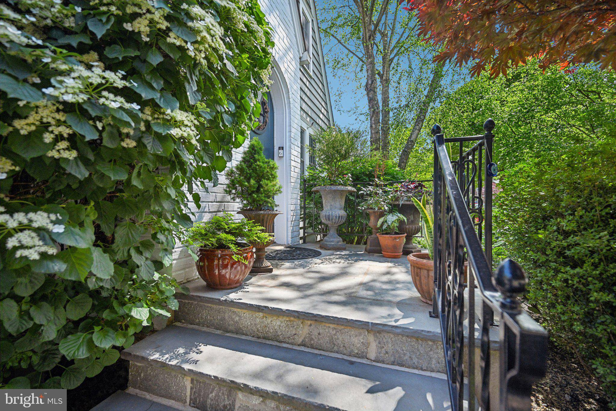 Havertown, PA 19083,835 BEECHWOOD ROAD