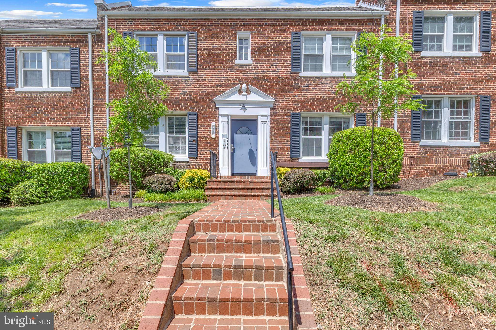 Washington, DC 20011,945 RANDOLPH ST NW #A