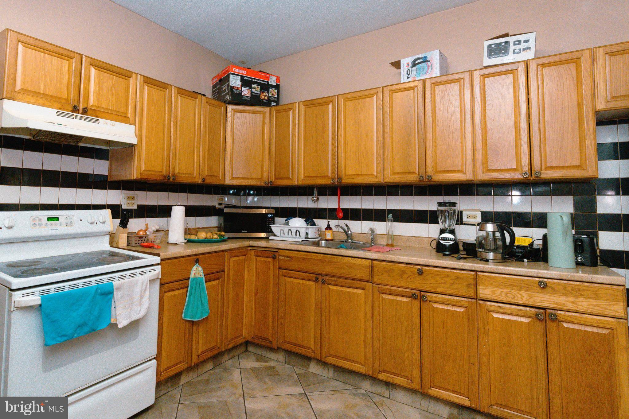 Philadelphia, PA 19133,3048 N 5TH ST