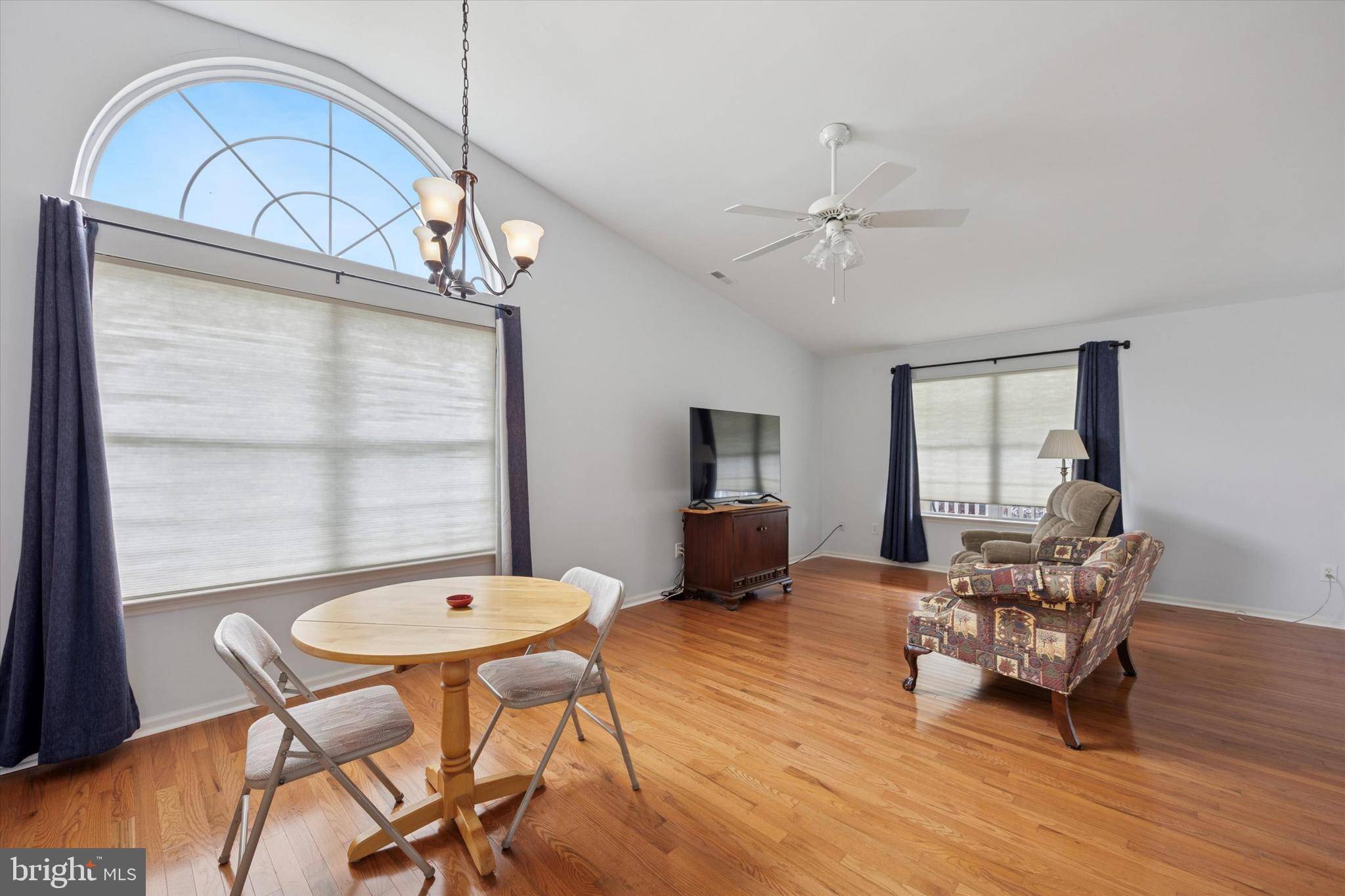 Sewell, NJ 08080,144 TRELLIS LN