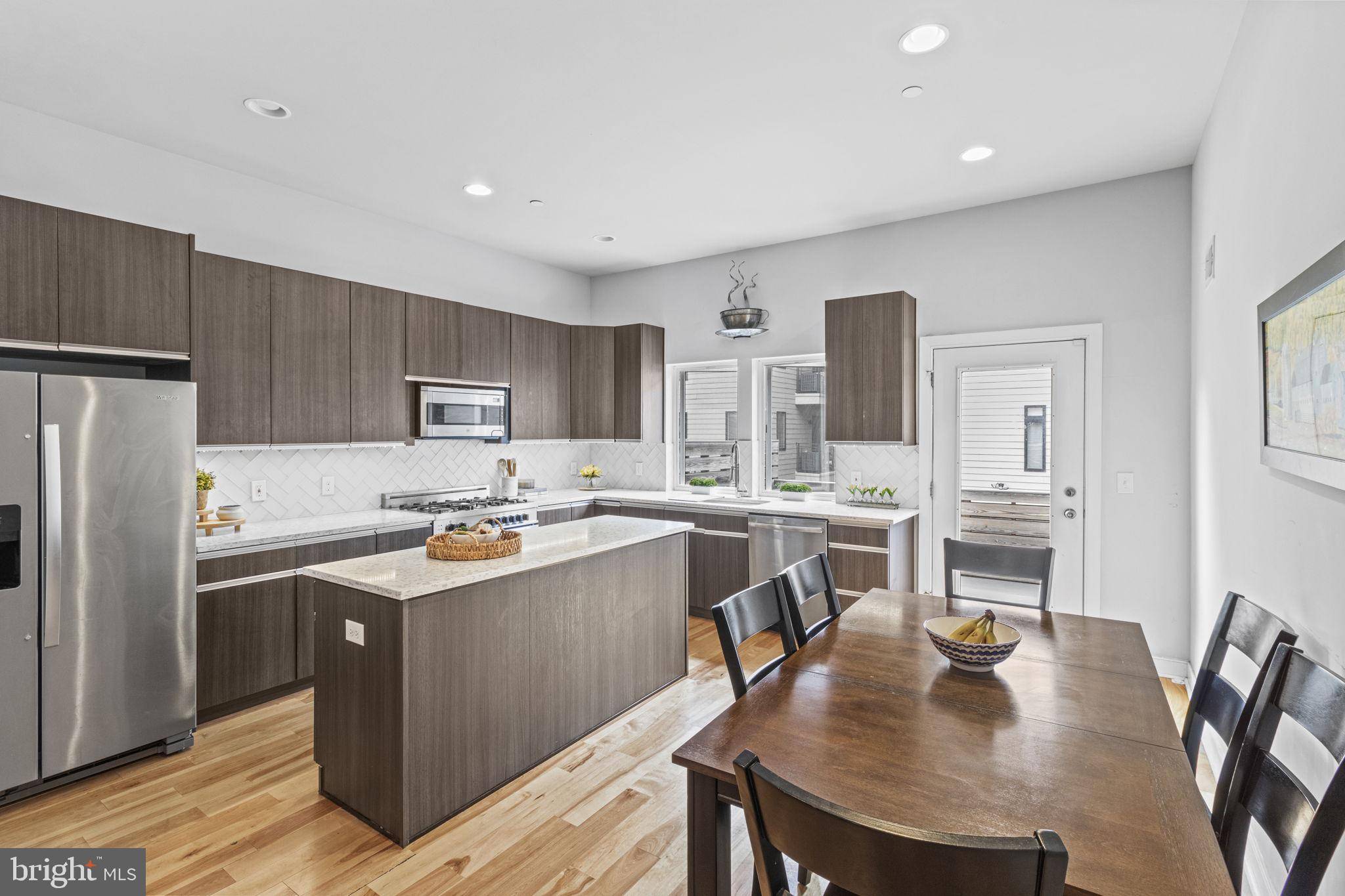 Philadelphia, PA 19123,418 FAIRMOUNT AVE