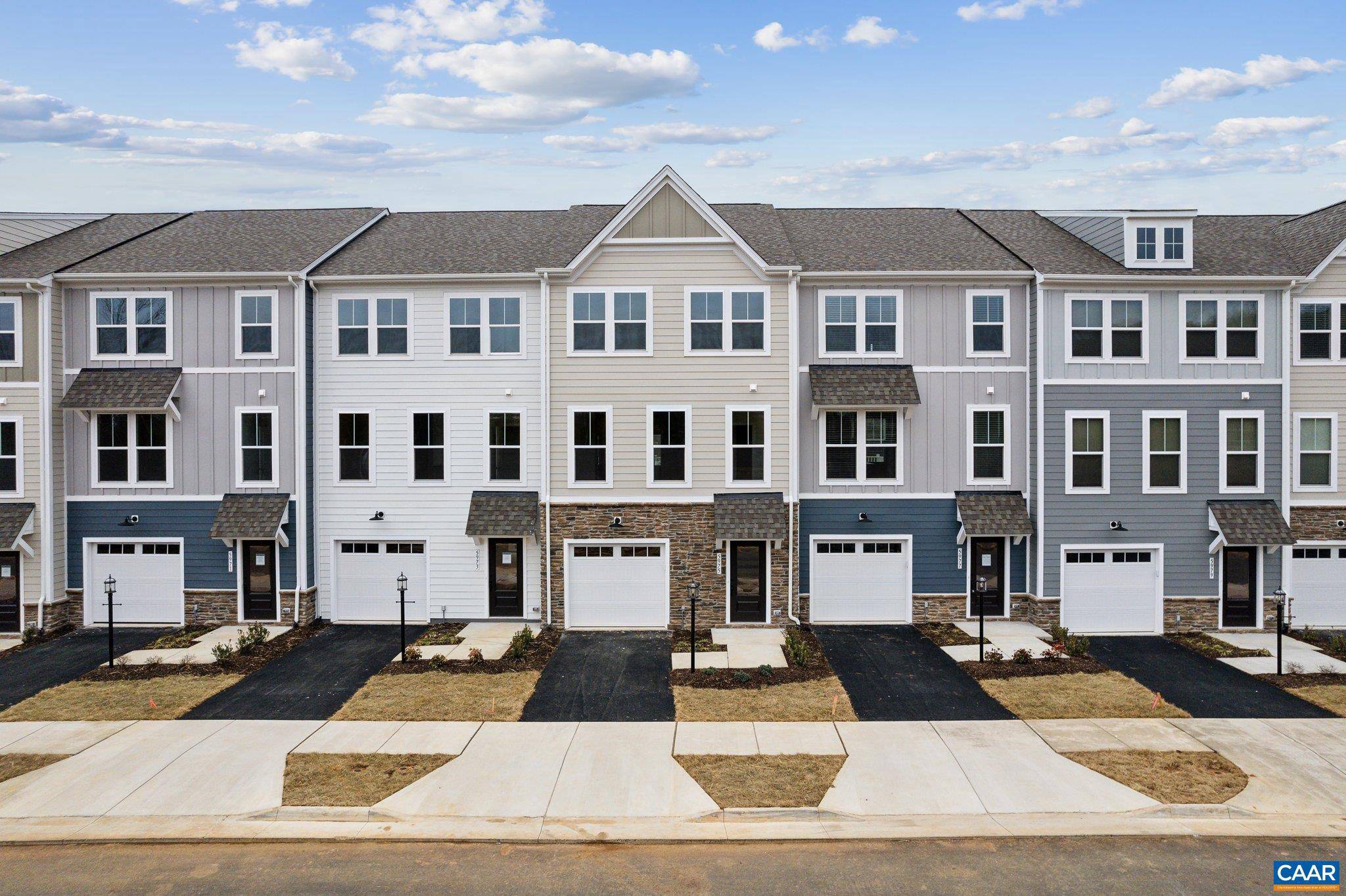 Crozet, VA 22932,5968 CLING LN