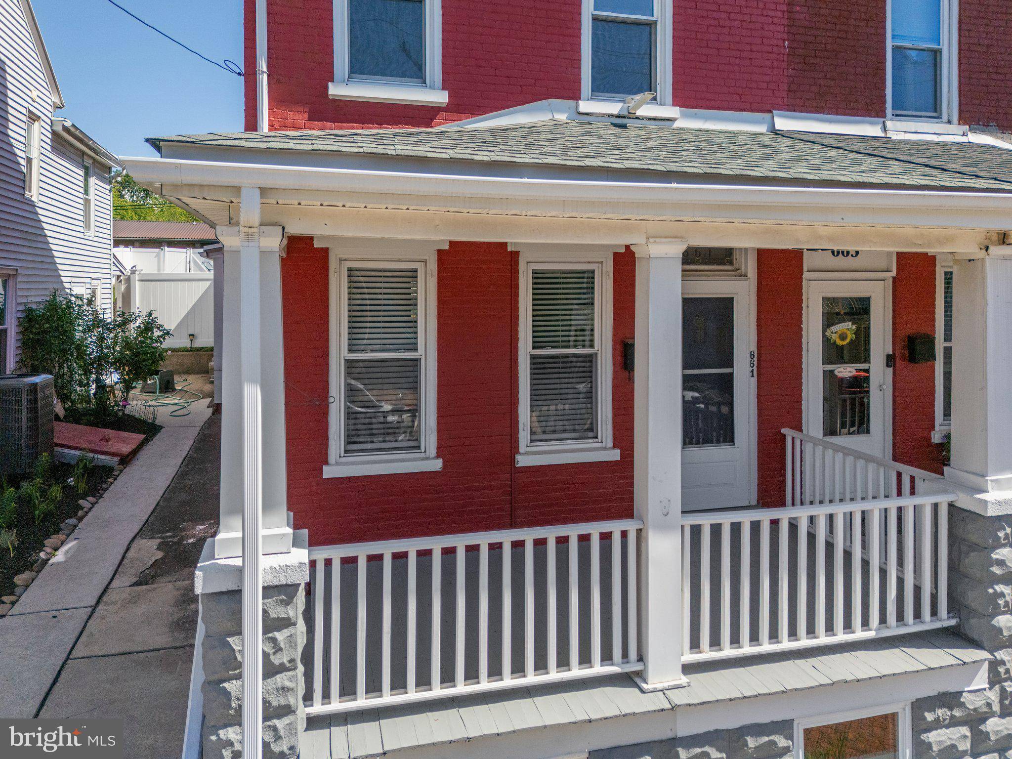 Pottstown, PA 19464,661 WALNUT ST