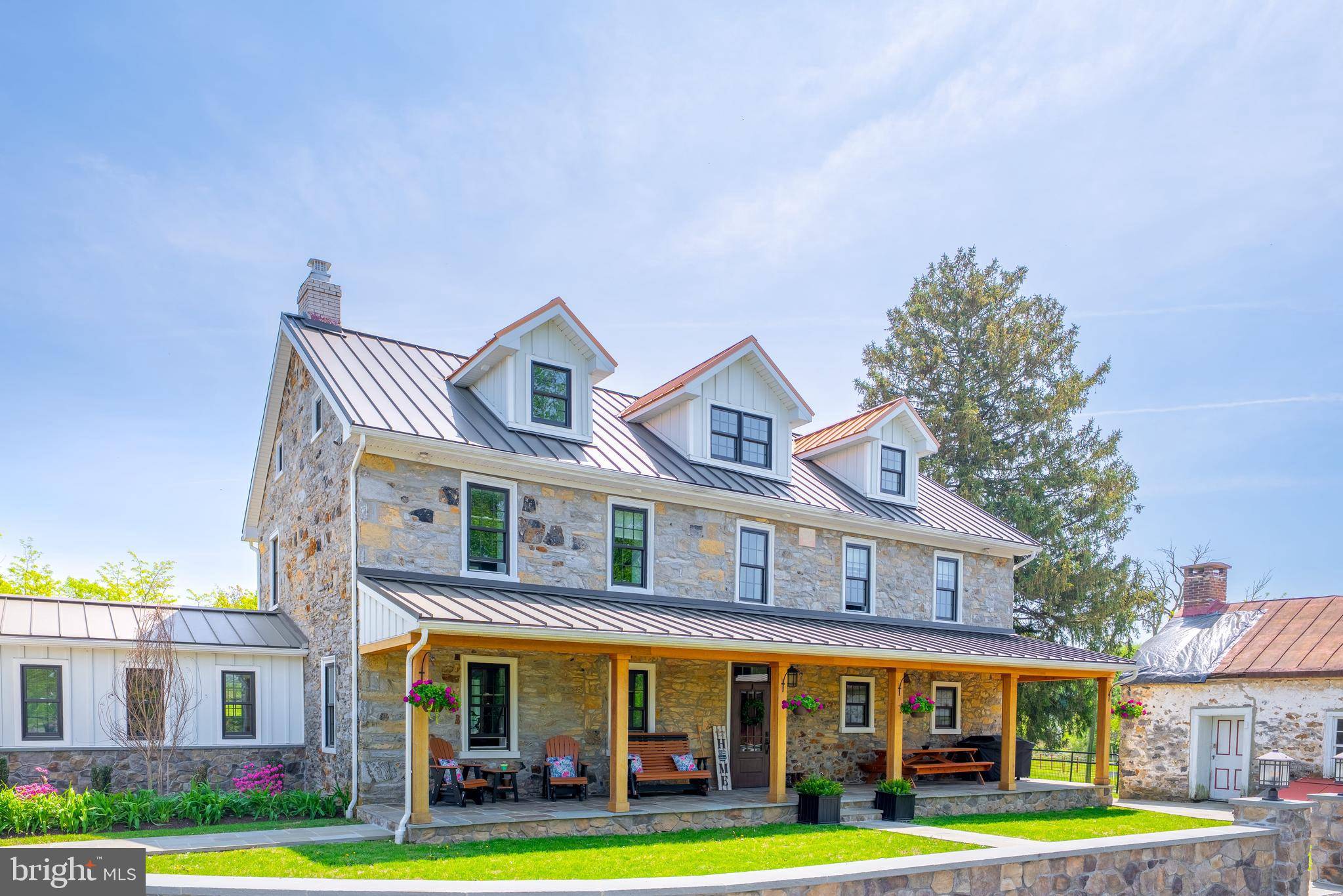 Blandon, PA 19510,307 SCHAEFFER RD