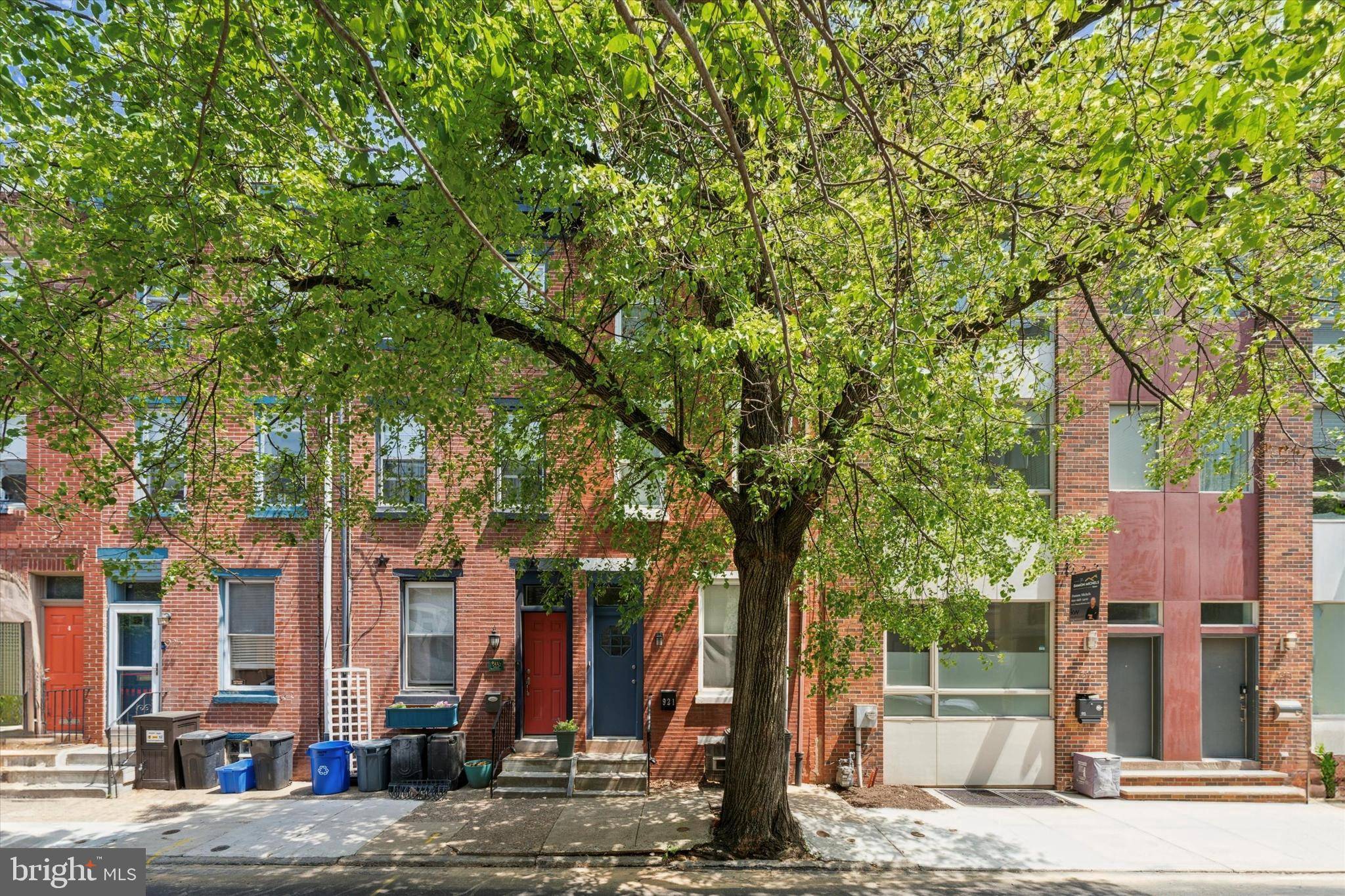 Philadelphia, PA 19123,921 N RANDOLPH ST