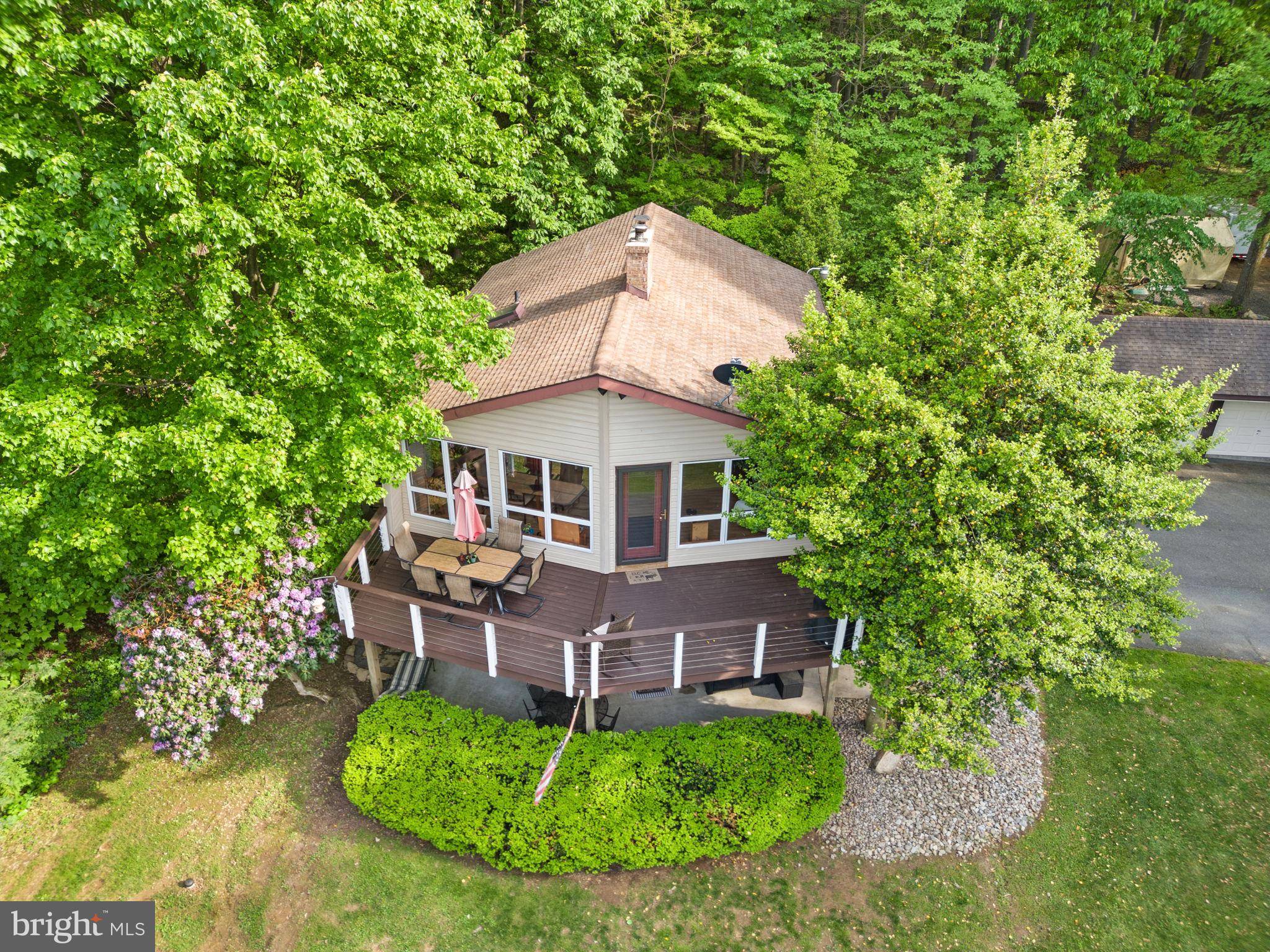 Macungie, PA 18062,7198 MOUNTAIN RD