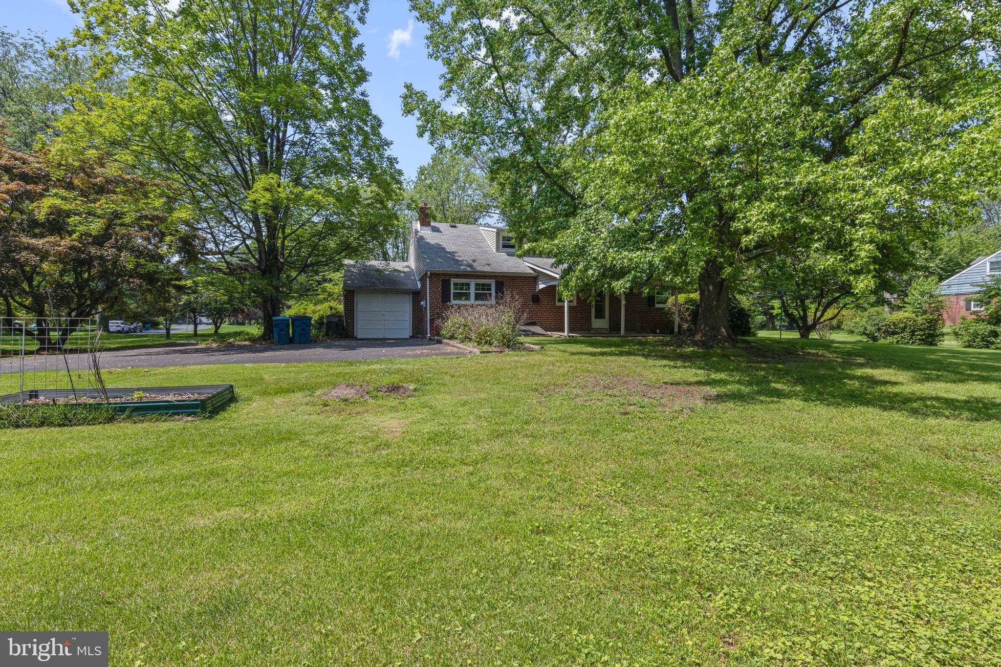 Ambler, PA 19002,808 JUDIE LN