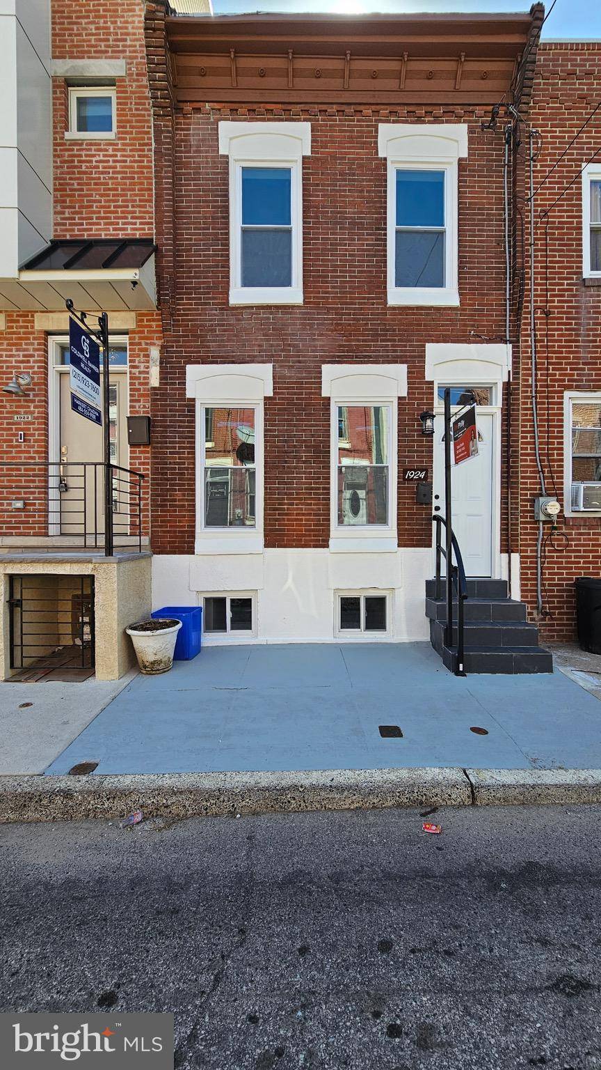 Philadelphia, PA 19145,1924 MOUNTAIN ST
