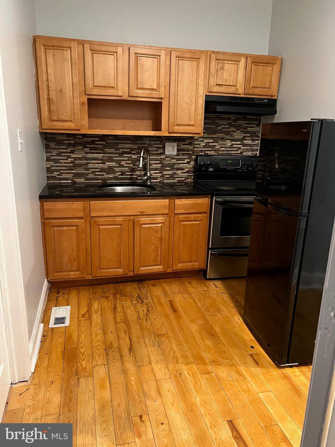 Philadelphia, PA 19140,3220 N CARLISLE ST #1