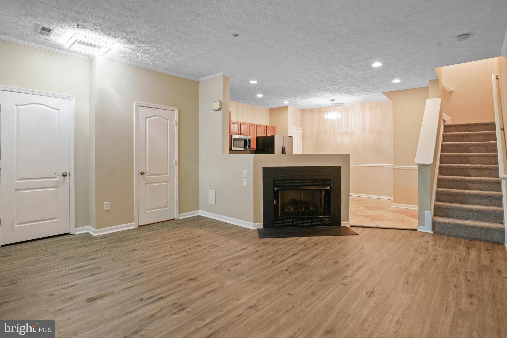 Bowie, MD 20716,3707 ELMCREST LN