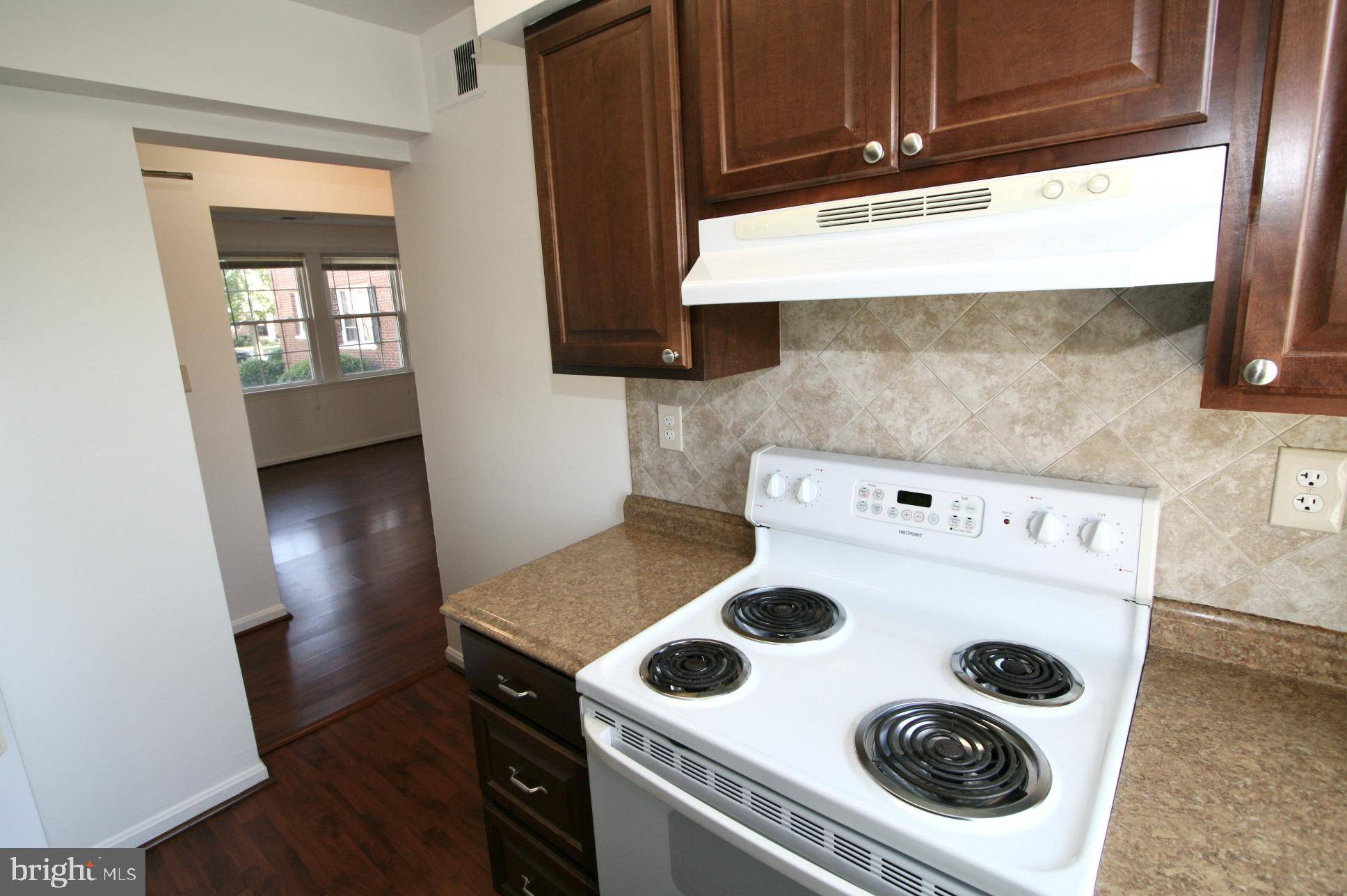 Washington, DC 20020,3811 V ST SE #101