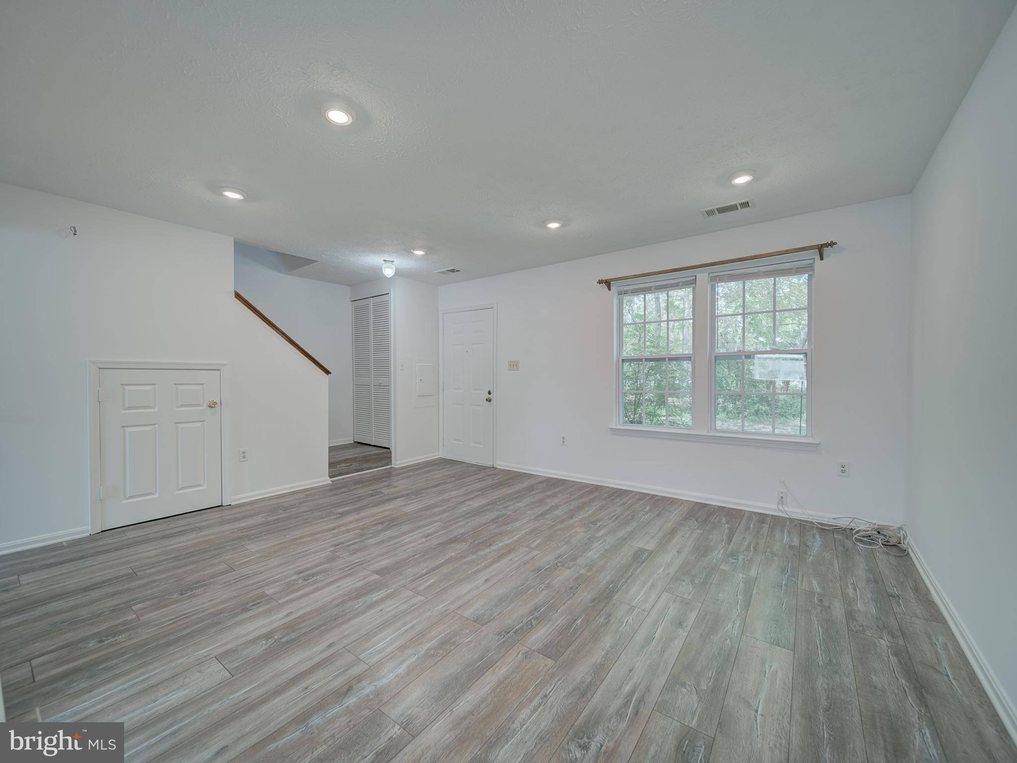 Waldorf, MD 20603,6325 DEERWOOD CT