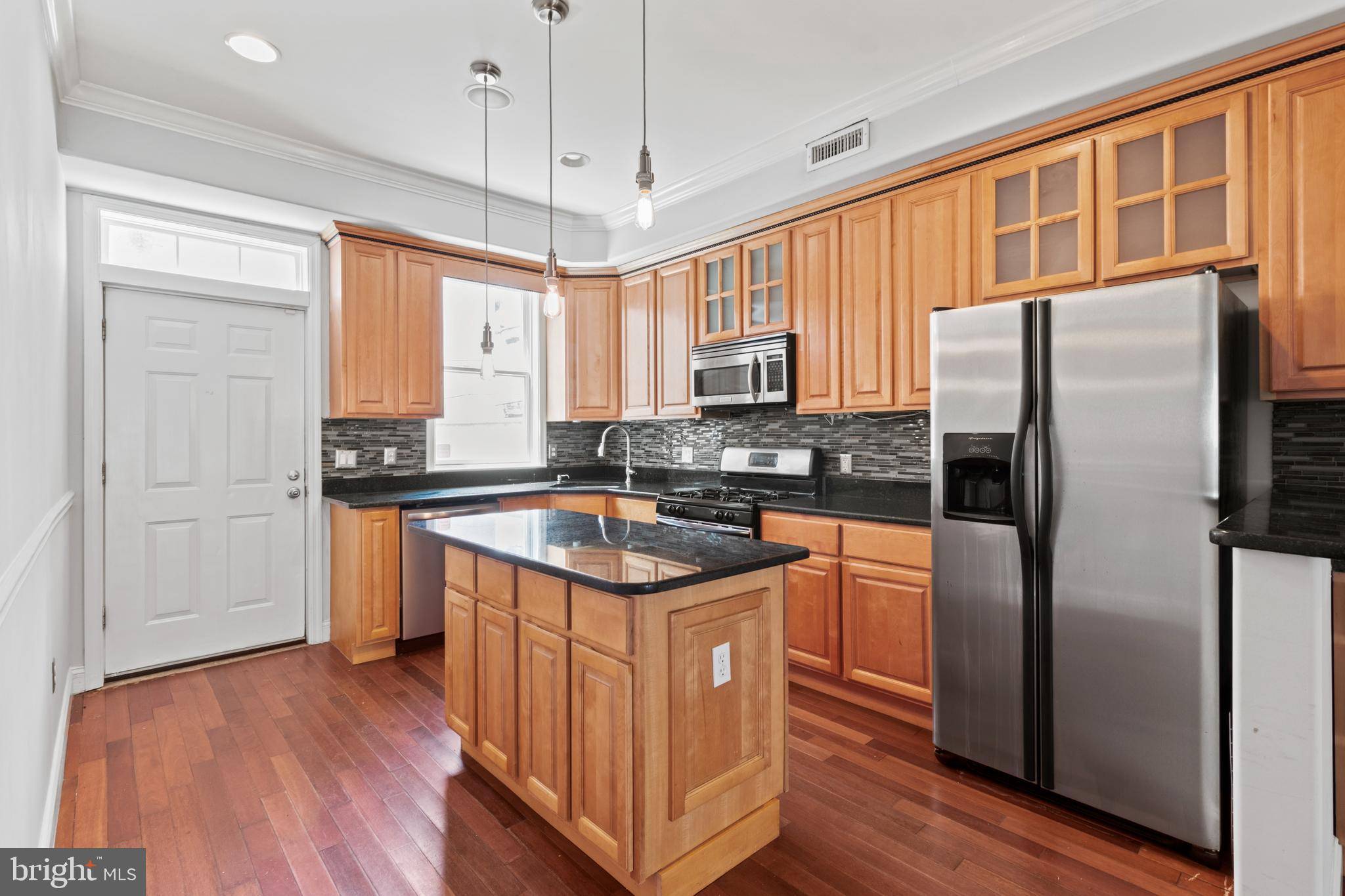 Philadelphia, PA 19146,1728 DICKINSON ST