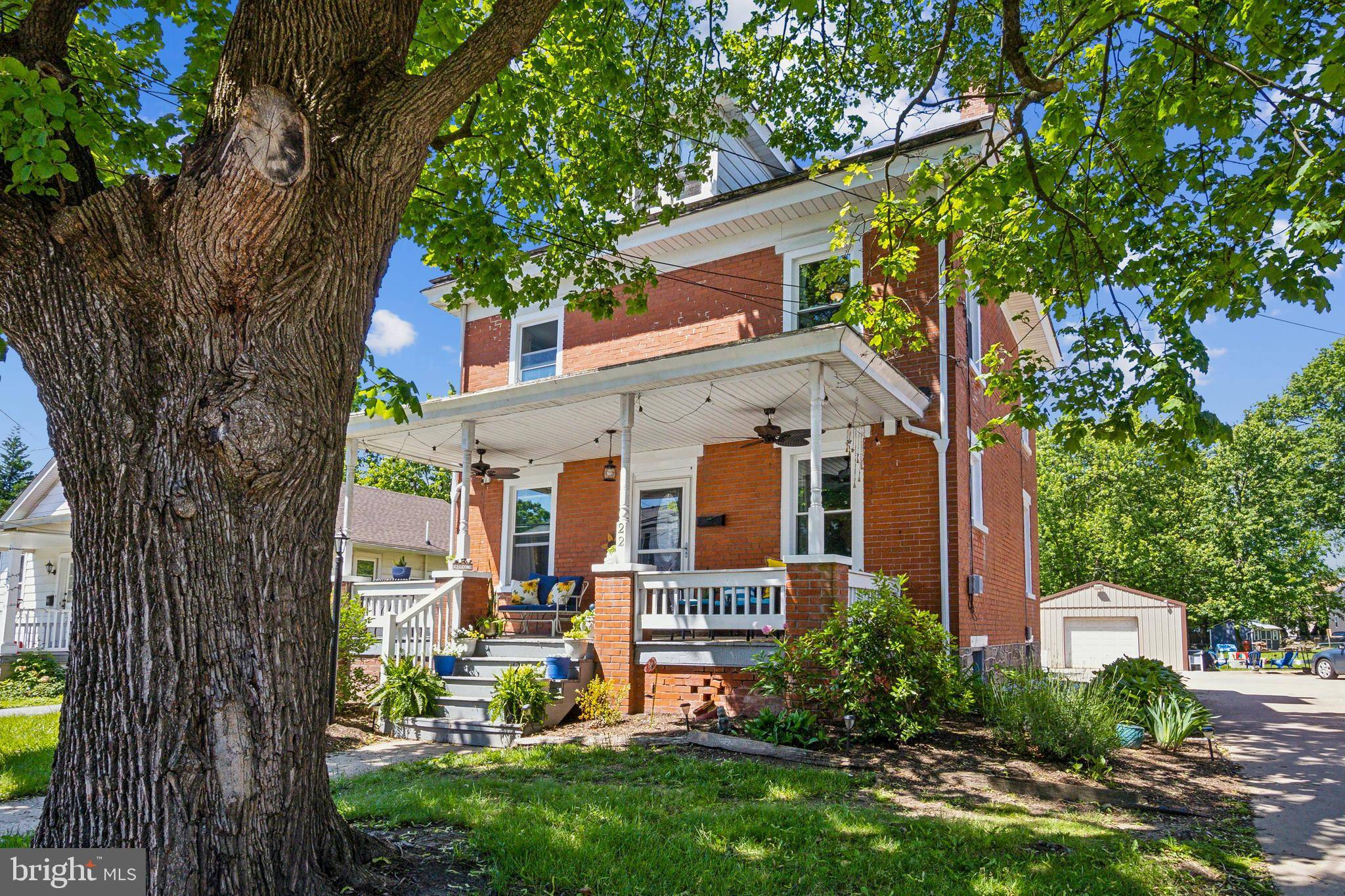 Oxford, PA 19363,22 S 5TH ST