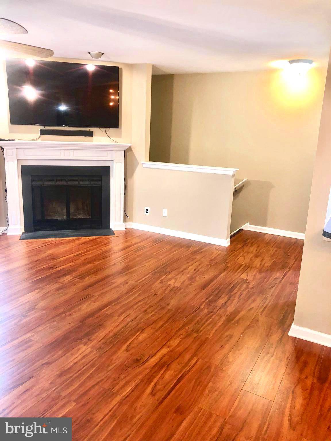 Mount Laurel, NJ 08054,360B DELANCEY PL #B