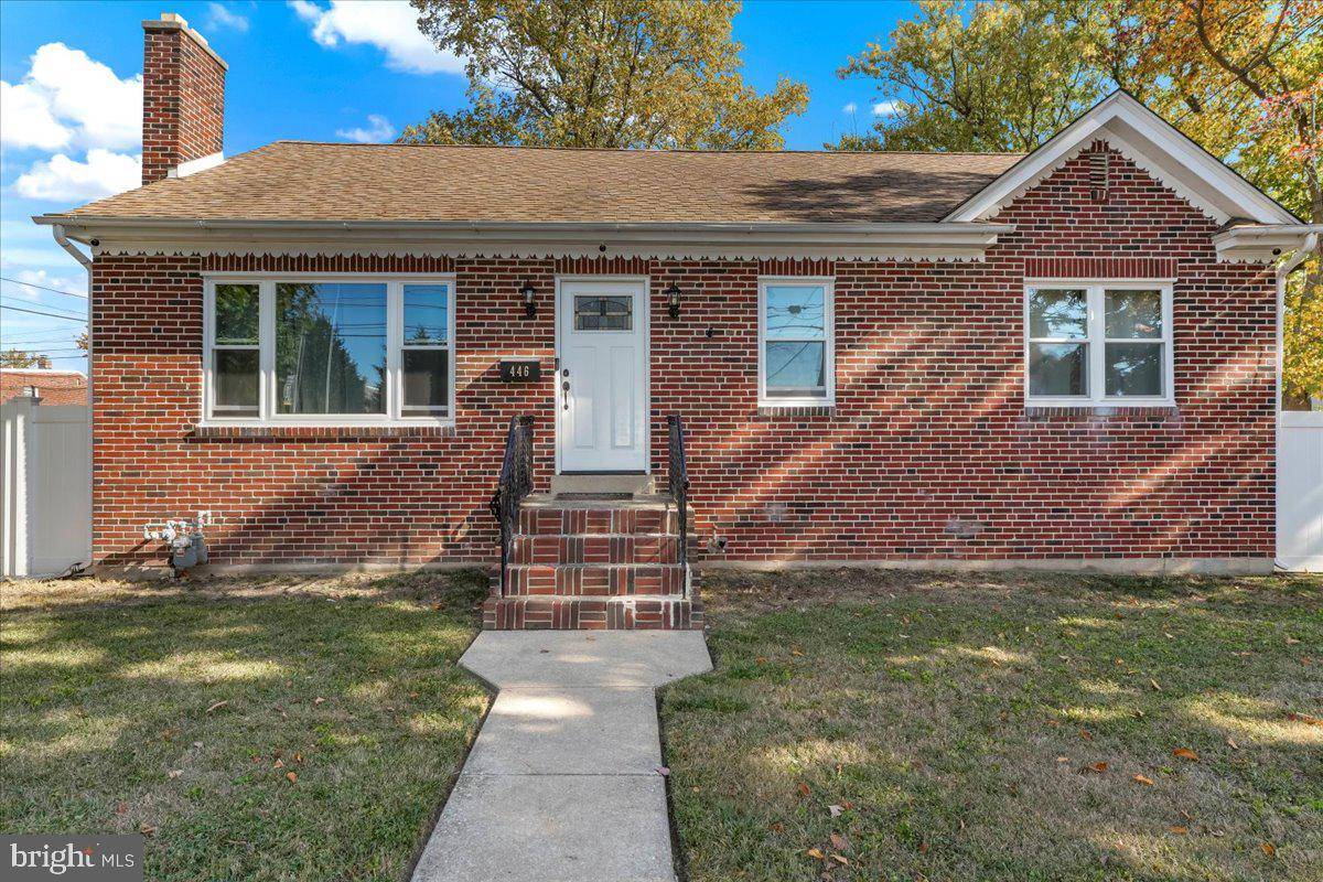Folsom, PA 19033,446 EDGEWOOD AVE