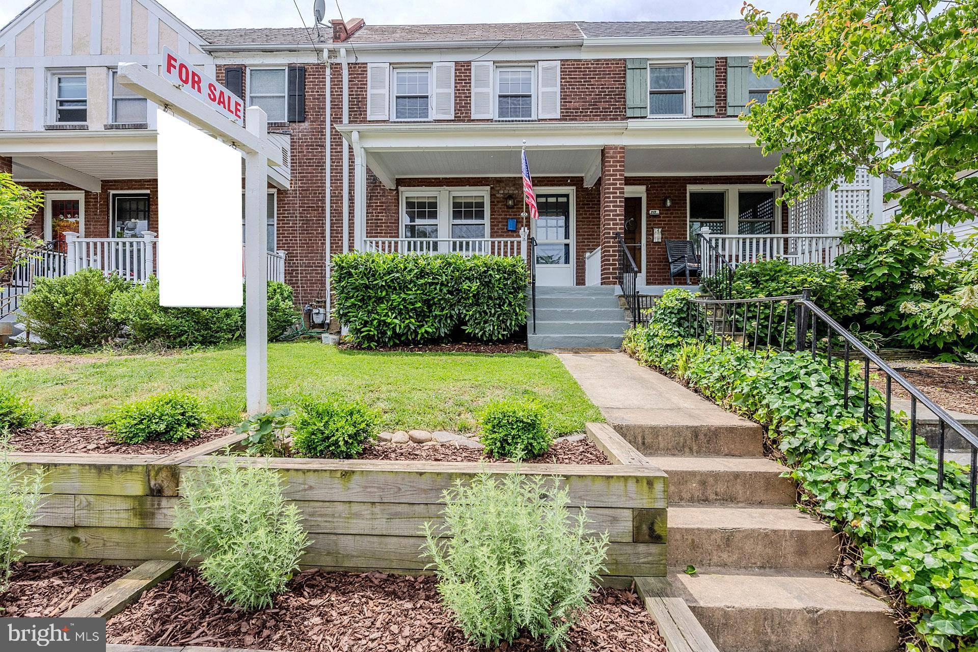 Alexandria, VA 22301,219 E MONROE AVE