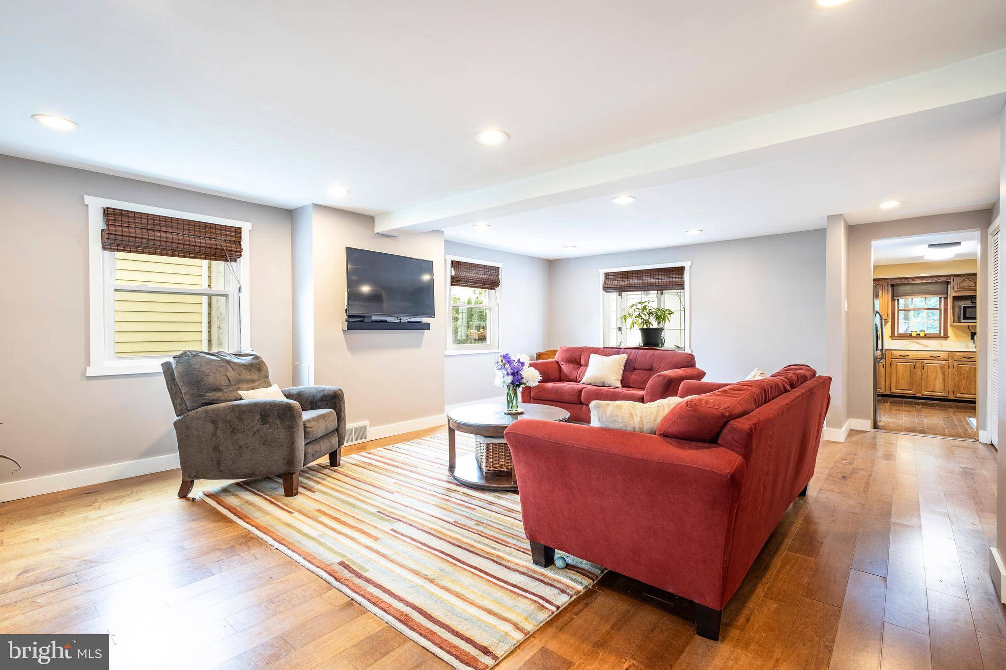 Hatboro, PA 19040,512 CORINTHIAN AVE