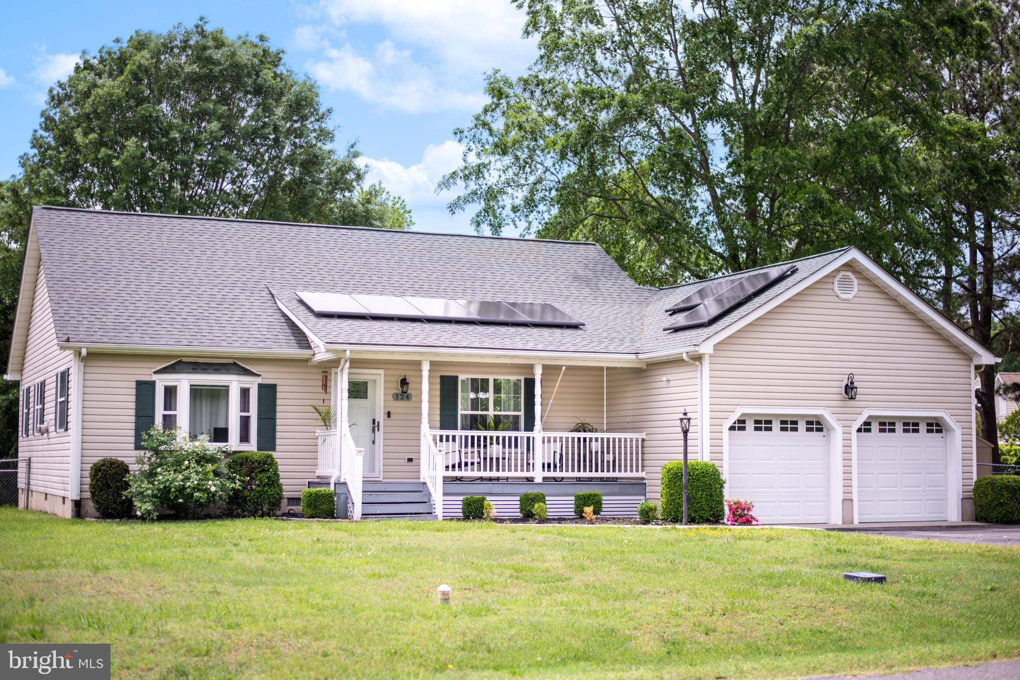 Colonial Beach, VA 22443,124 POTOMAC CT