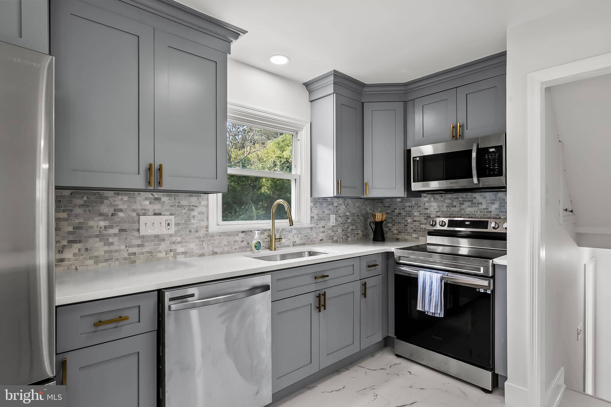 Moorestown, NJ 08057,406 PARKER AVE