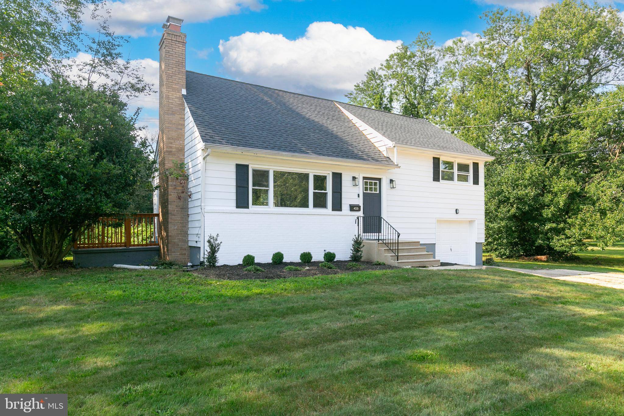 Moorestown, NJ 08057,406 PARKER AVE