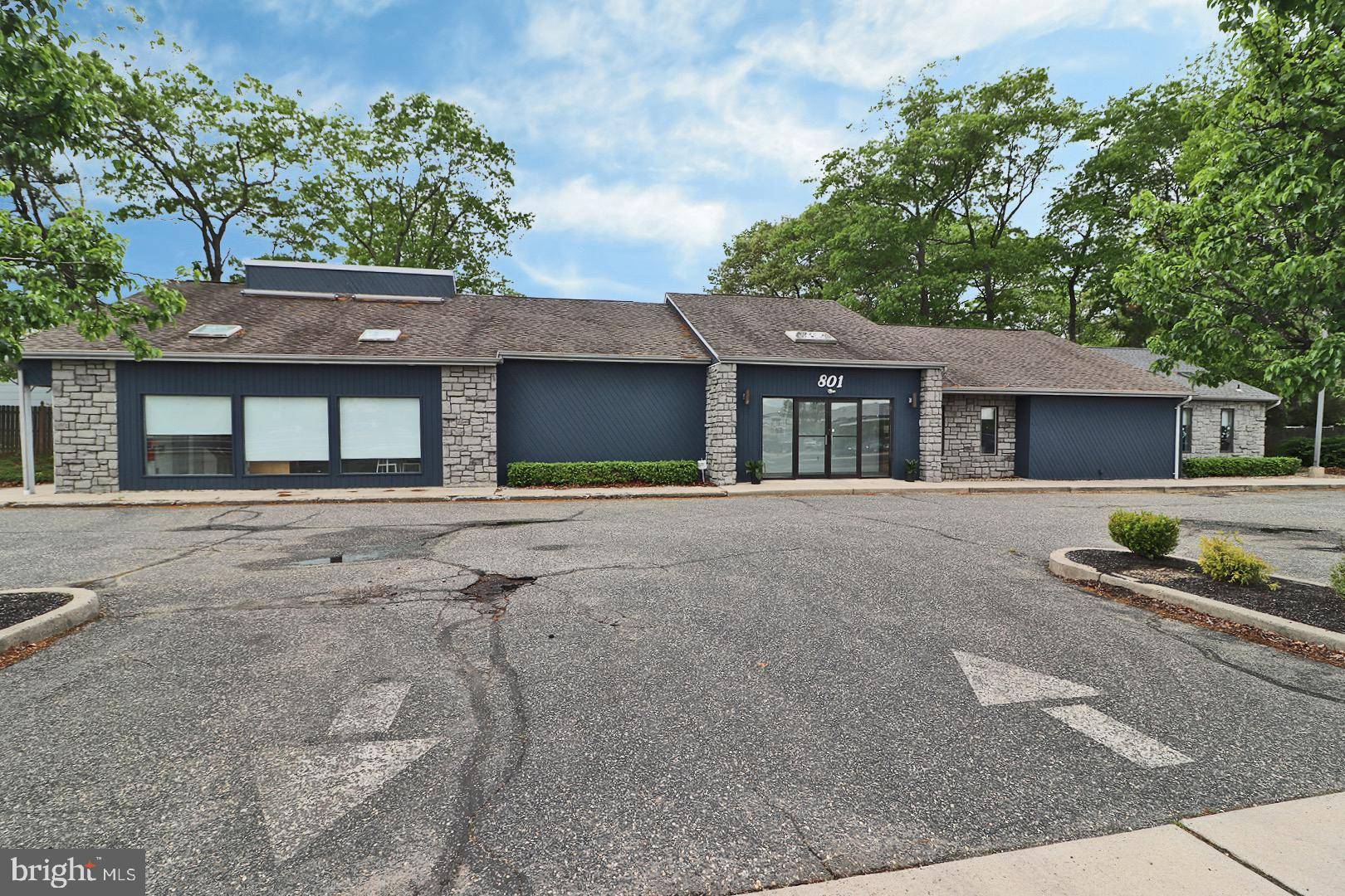 Forked River, NJ 08731,801 LACEY RD