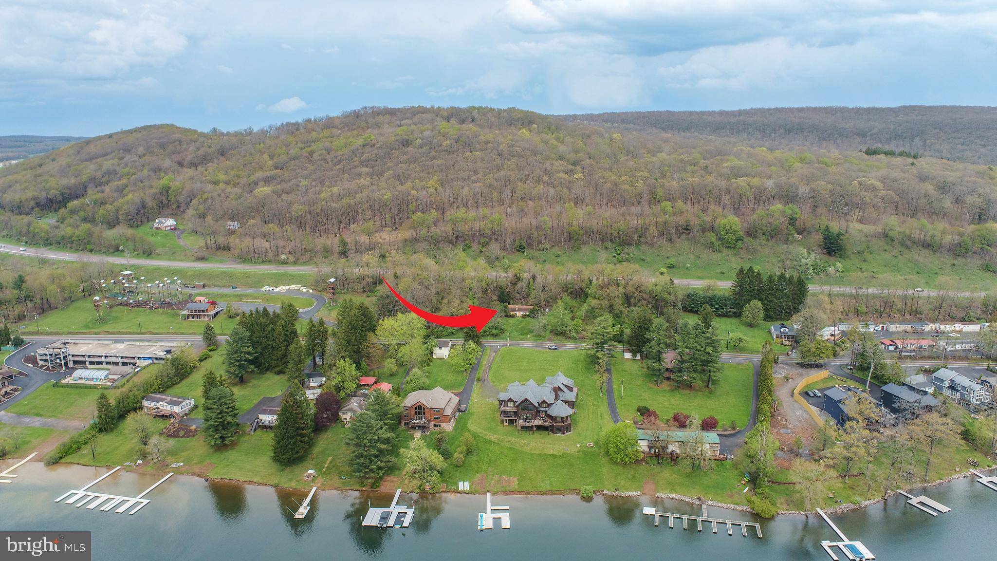Mc Henry, MD 21541,938 DEEP CREEK DR
