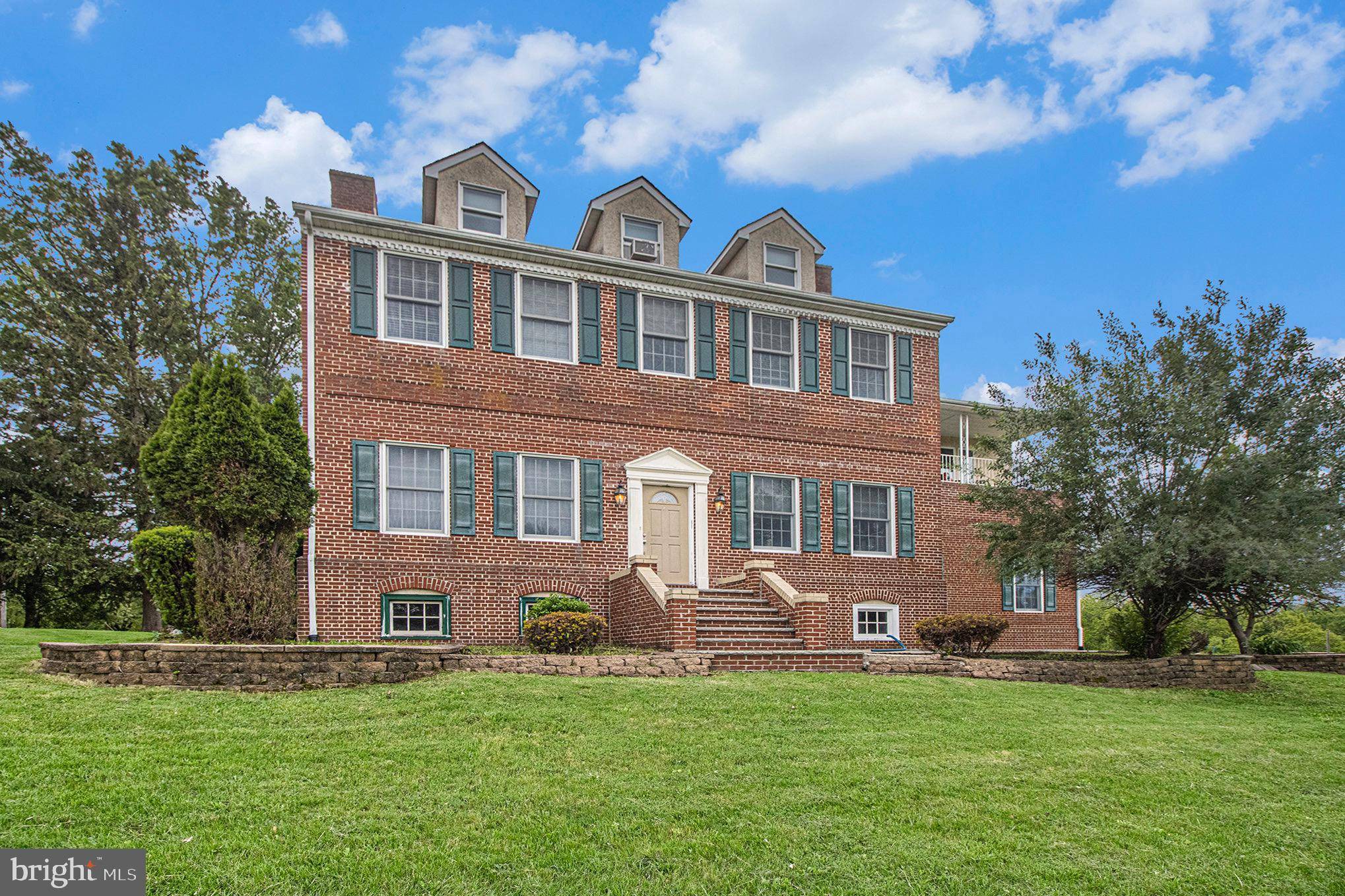 Gilbertsville, PA 19525,106 SHIERY CT