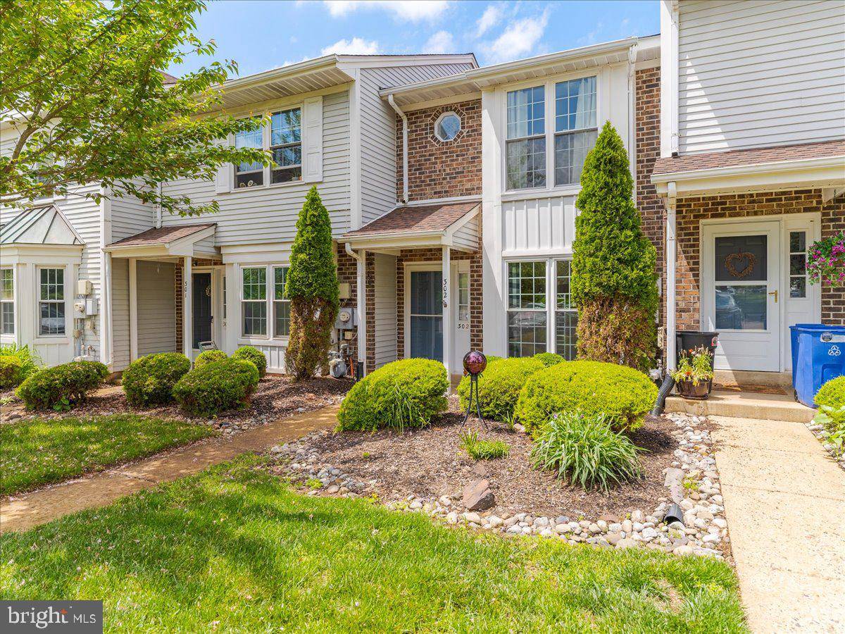 Newtown, PA 18940,302 LEEDOM WAY