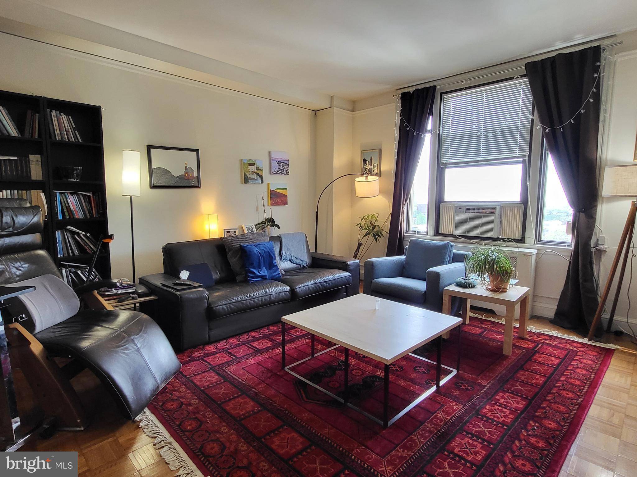Philadelphia, PA 19103,2031 LOCUST ST #902