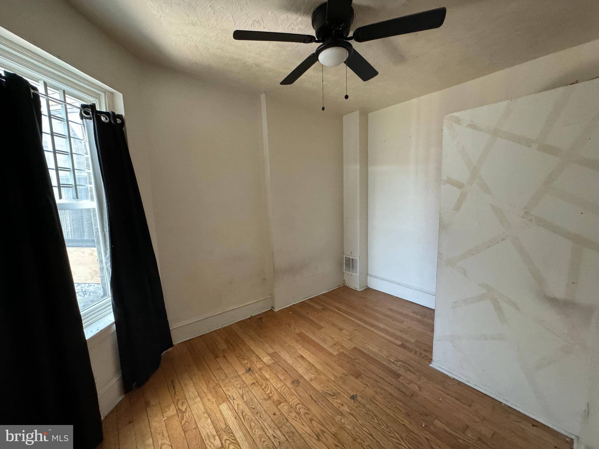 Philadelphia, PA 19139,5841 RACE ST